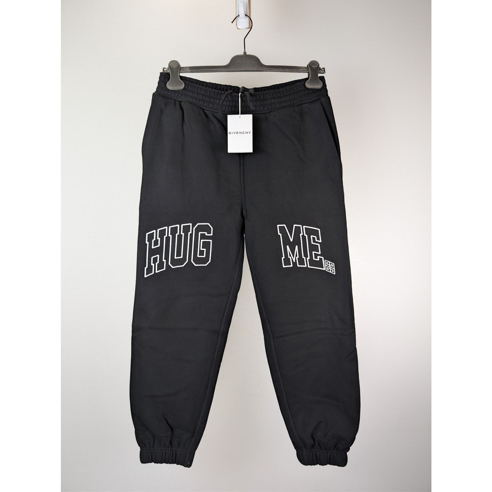 Givenchy o1rshd1 Hug Me Jogging Sweatpants / Trousers in Black Size US XL / EU 56 / 4 - 9 Thumbnail