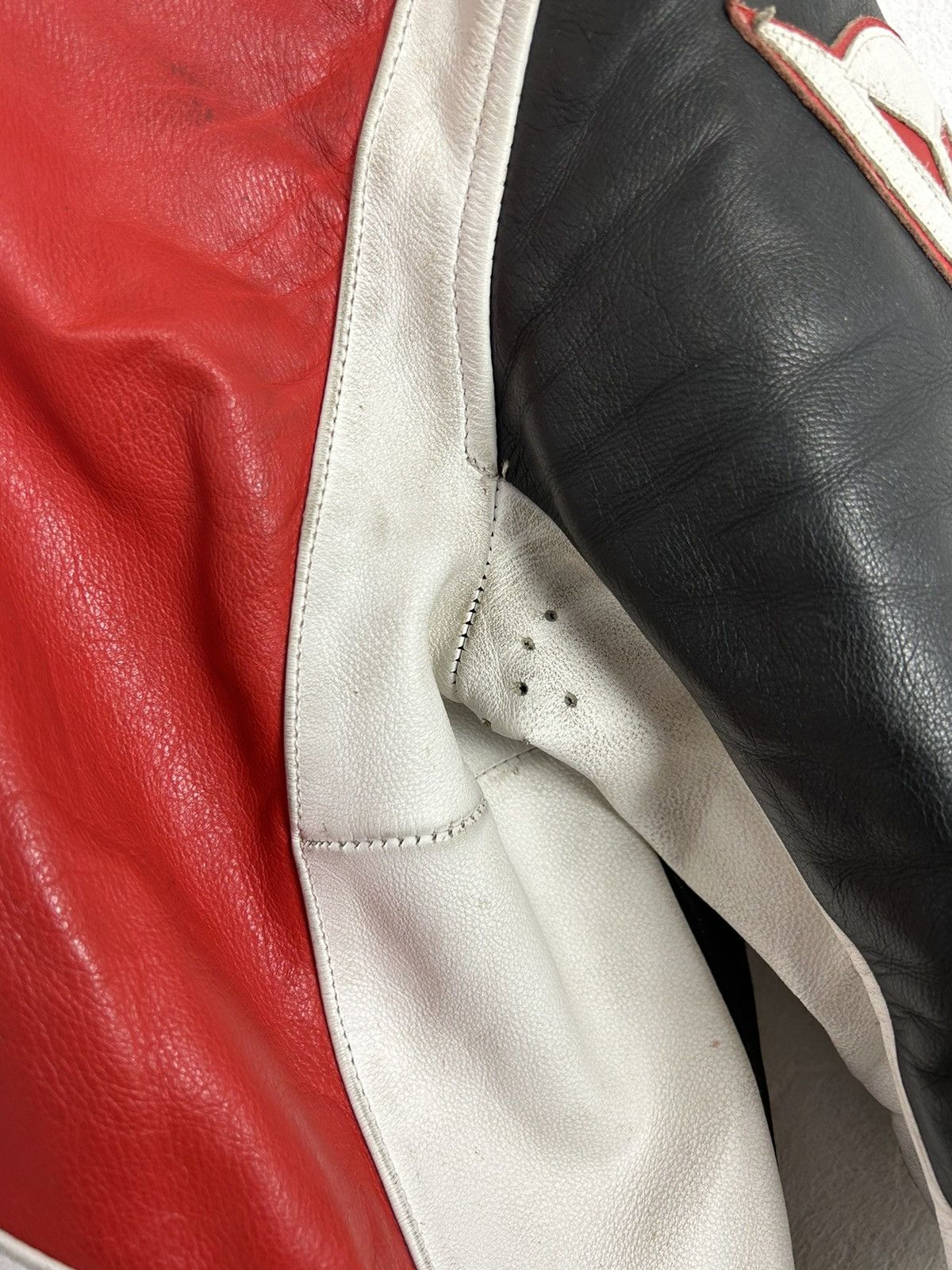 Dainese 80s Vintage Dainese Womenswear Motorcycle Leather Jacket Size XL / US 12-14 / IT 48-50 - 3 Thumbnail