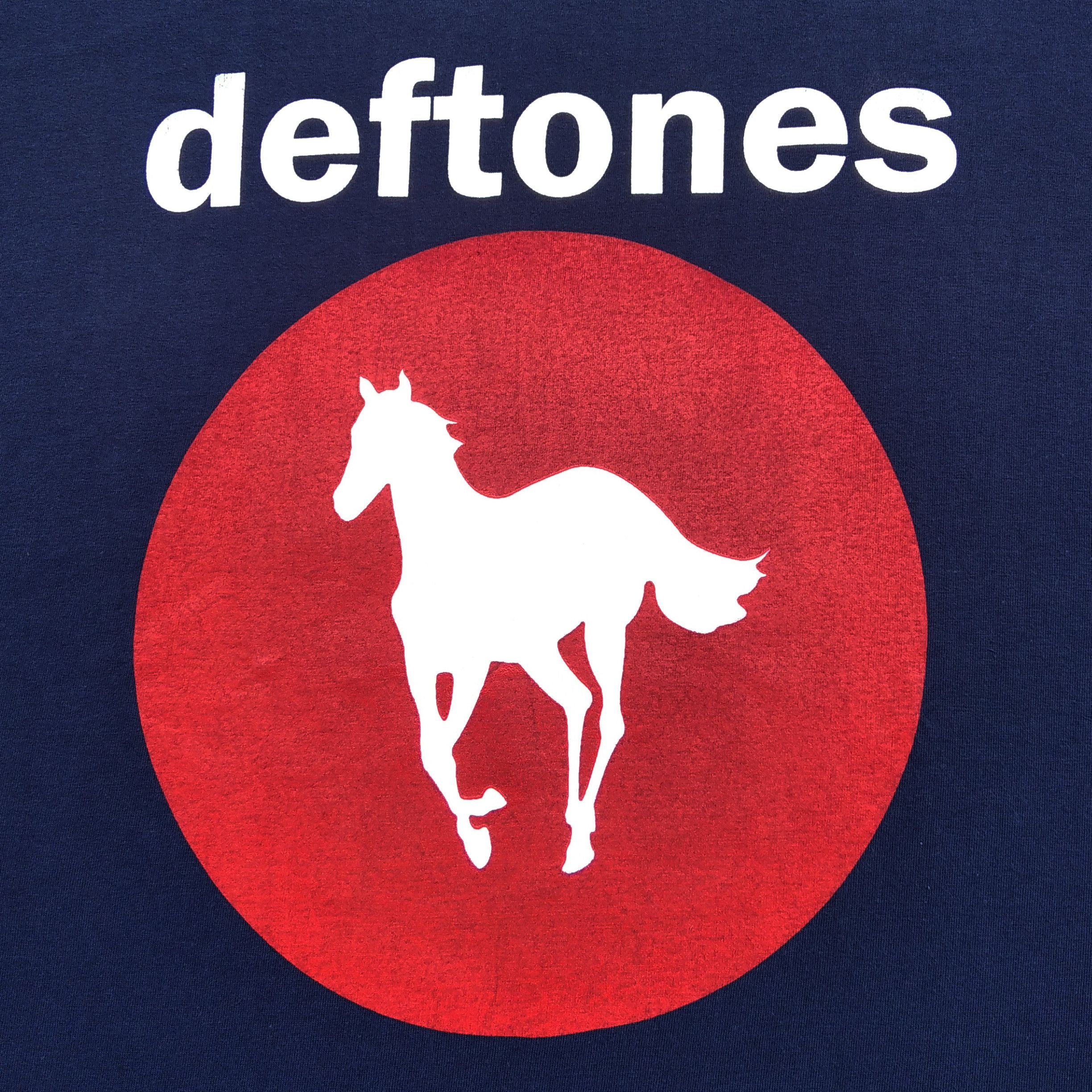 Band Tees Vintage 2000 DEFTONES "White Pony" T-Shirt Size US XL / EU 56 / 4 - 3 Thumbnail