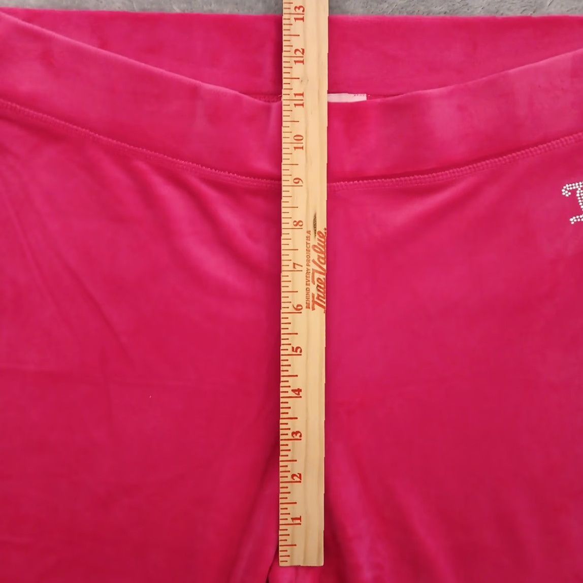 Juicy Couture Juicy Couture Sweatpants Womens Large Pink Velour Pull On Bootcut Rhinestones Pants 30.5in Inseam Size 24" / US 00 / IT 34 - 3 Thumbnail