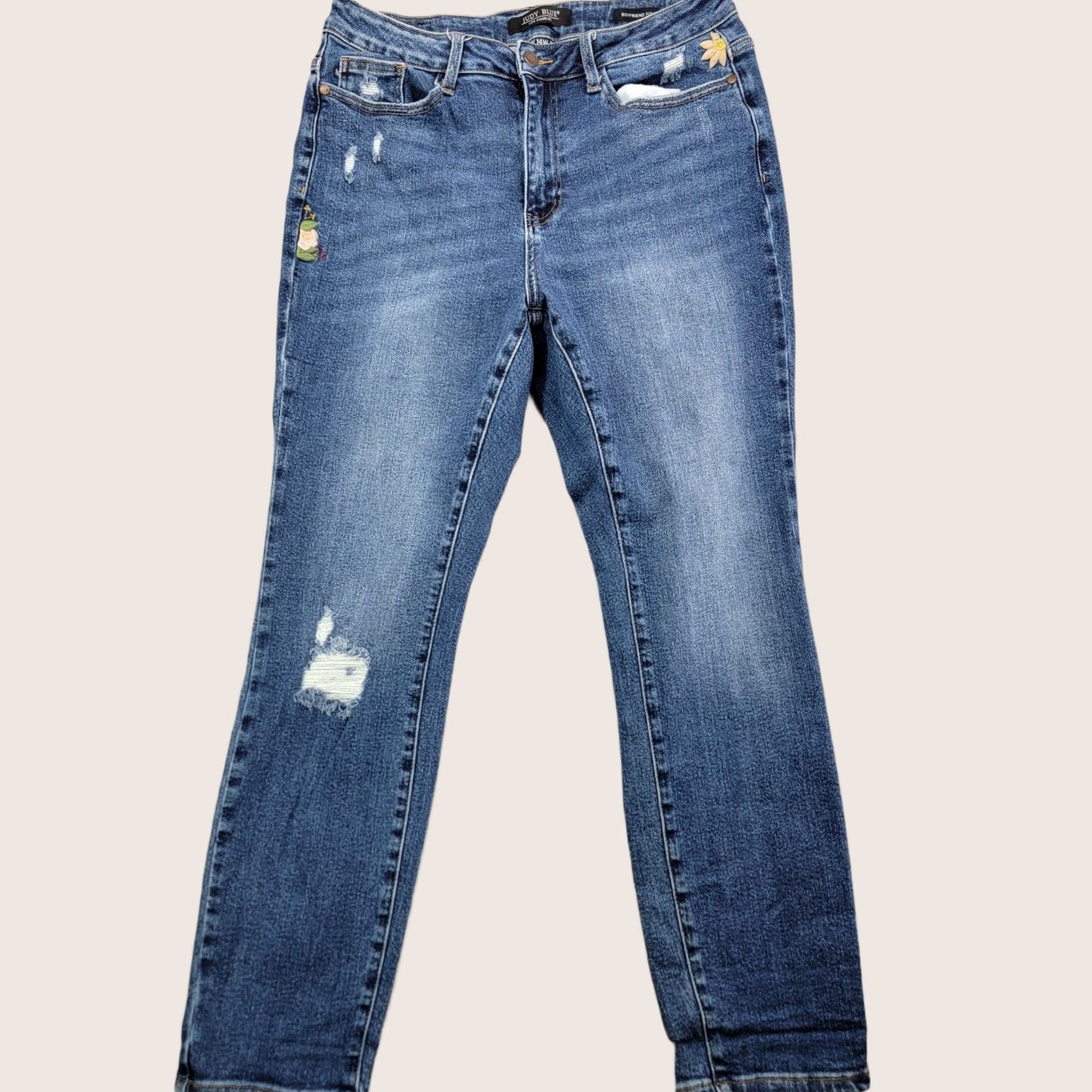 Vintage Judy Blue Jeans Women 14W Boyfriend Distressed Embroidered Flowers Blue 5-Pocket Denim Jeans Boyfriend Fit Size 14W Womens Size 36" / US 14 / IT 50 - 1 Thumbnail