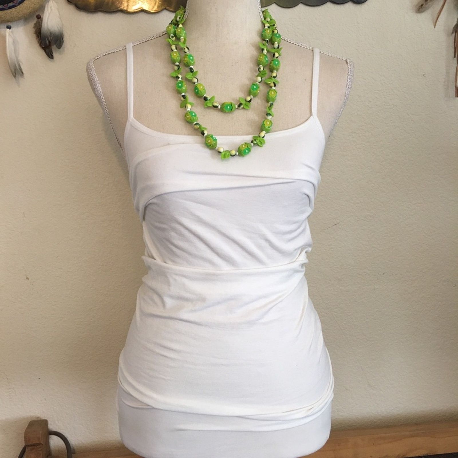 Vintage Vintage 60s green floral plastic bead necklace Size ONE SIZE - 3 Thumbnail