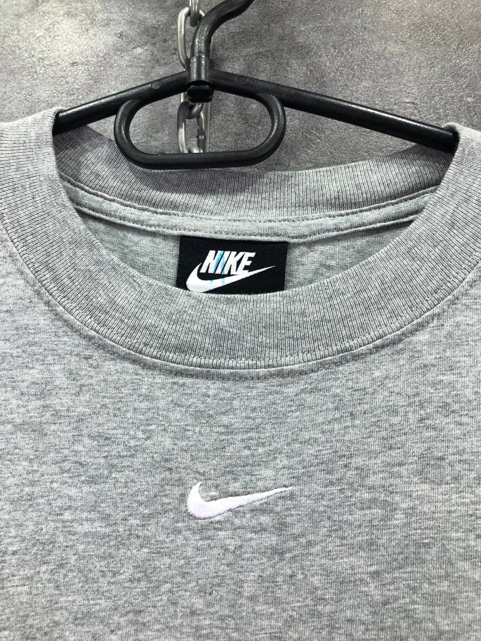 Nike × Vintage Nike Womens Sportswear Essential T-Shirt Centr Logo Swoosh Size M / US 6-8 / IT 42-44 - 2 Thumbnail