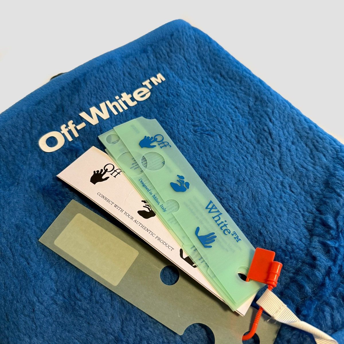 Off-White Off-White Bounce Pile Neckwarmer Size ONE SIZE - 4 Thumbnail