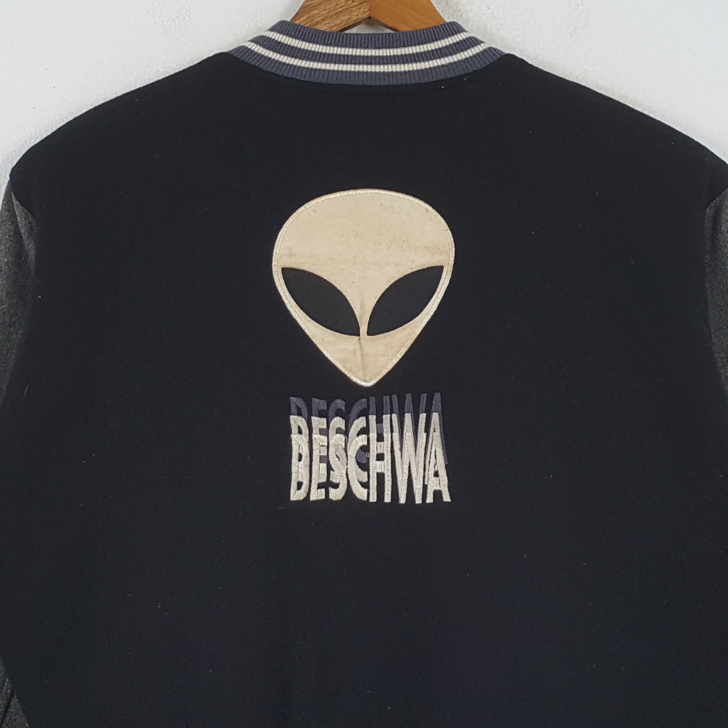 Alien Body Vintage BESCHWA Alien American Style Varsity Jacket C290N31 Size US XXL / EU 58 / 5 - 2 Thumbnail