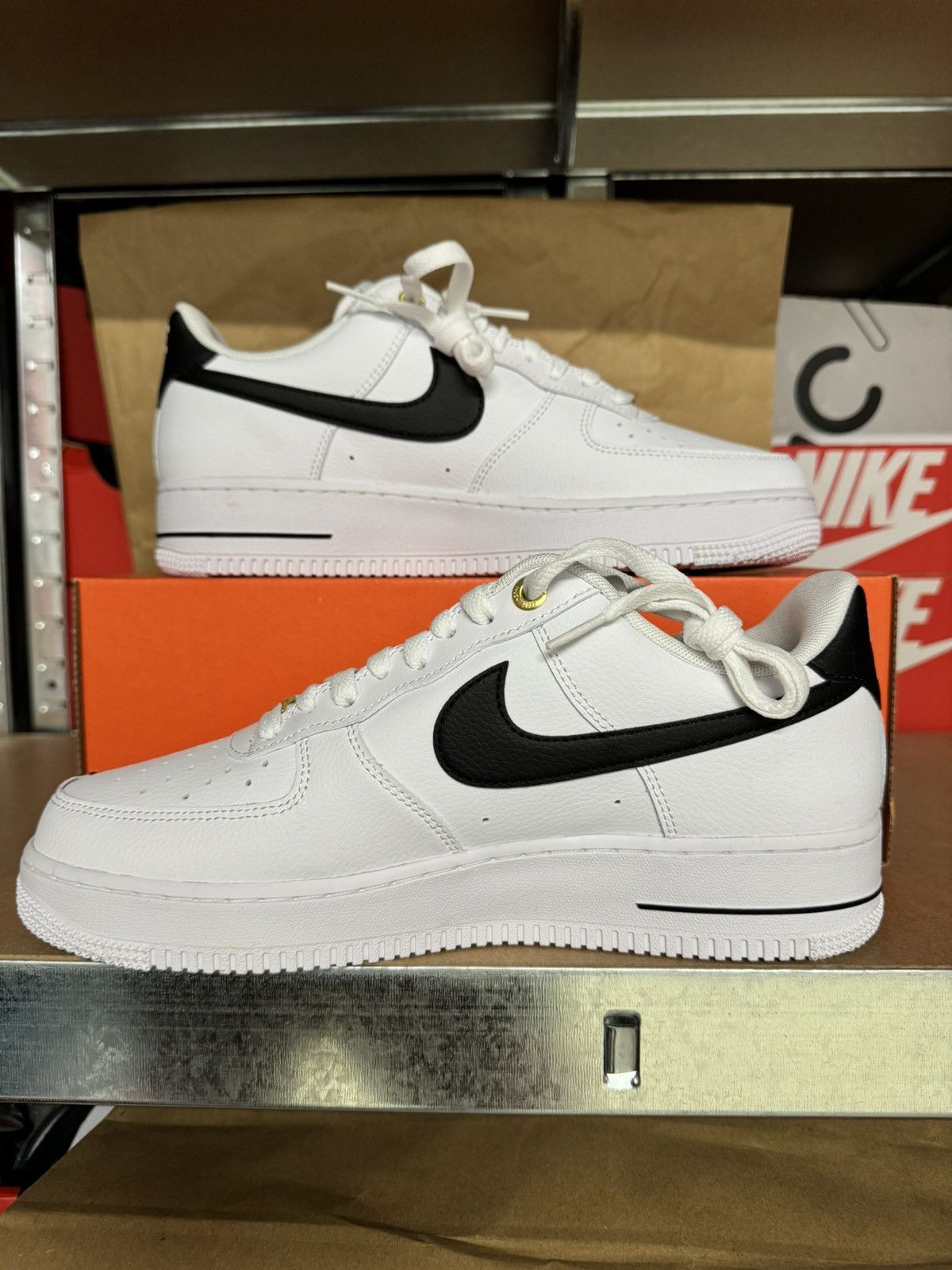 Nike Nike Air Force 1 Low 07 LV8 40th Anniversary Size US 9.5 / EU 42-43 - 2 Thumbnail