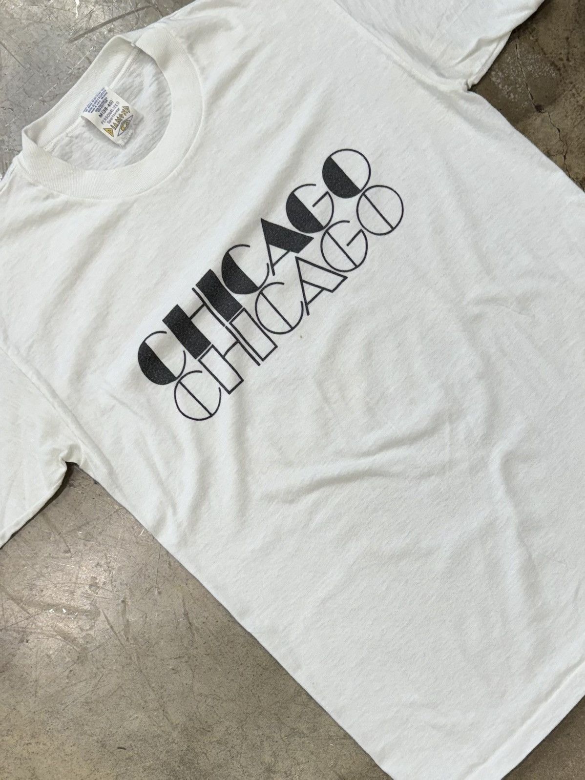 Vintage Vintage Chicago made in USA single stitch Tee Medium Size US M / EU 48-50 / 2 - 1 Thumbnail