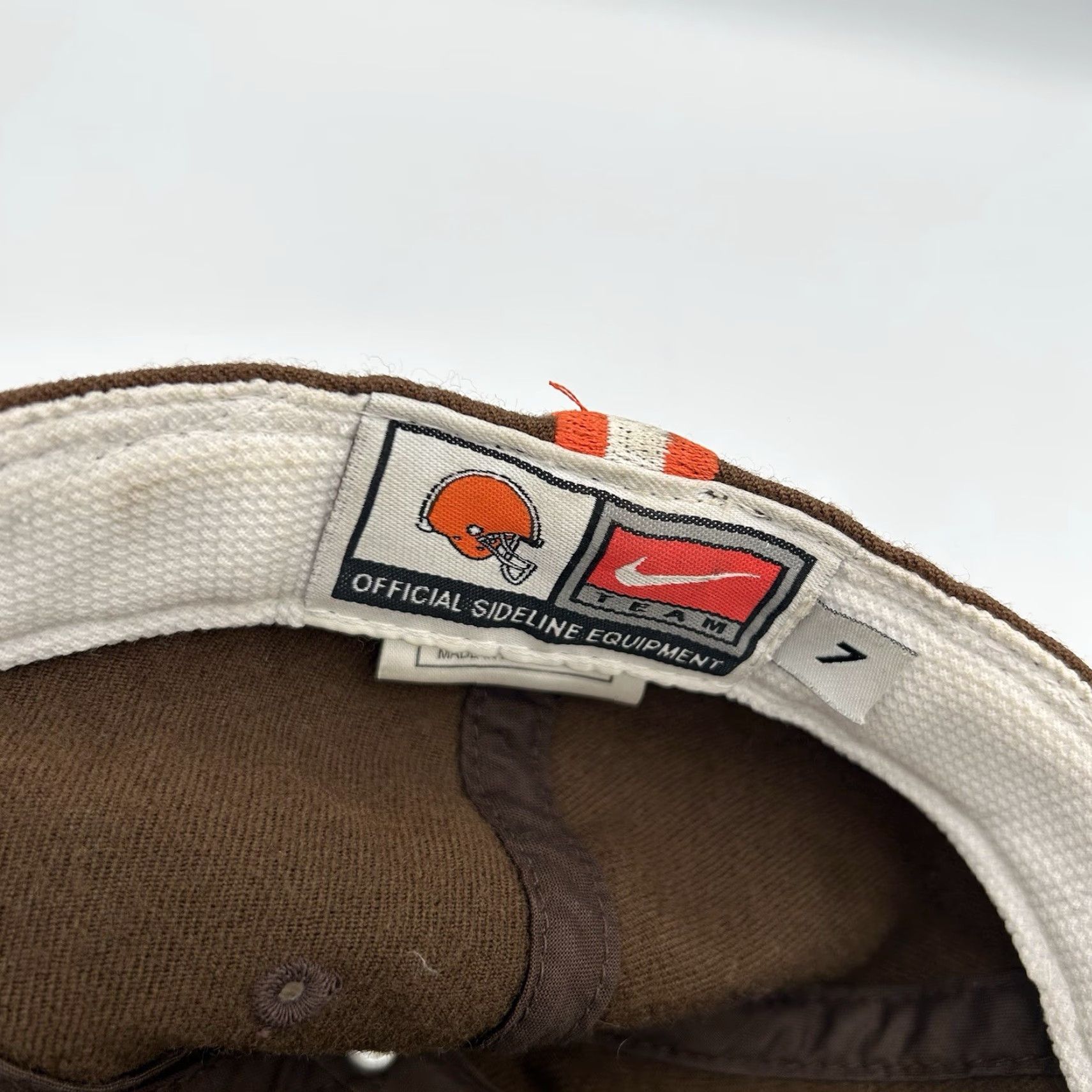 Nike VINTAGE Cleveland Browns Hat Cap Nike Team NFL 90s Y2K Adult 7 Brown Wool Adjustable Men Baseball Cap Browns Mens Size ONE SIZE - 7 Thumbnail