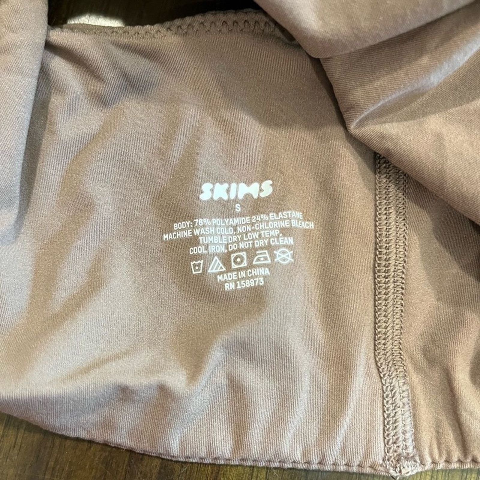 SKIMS NWT Skims Fits Everybody High Neck Bra Umber - Size S Size ONE SIZE - 3 Thumbnail