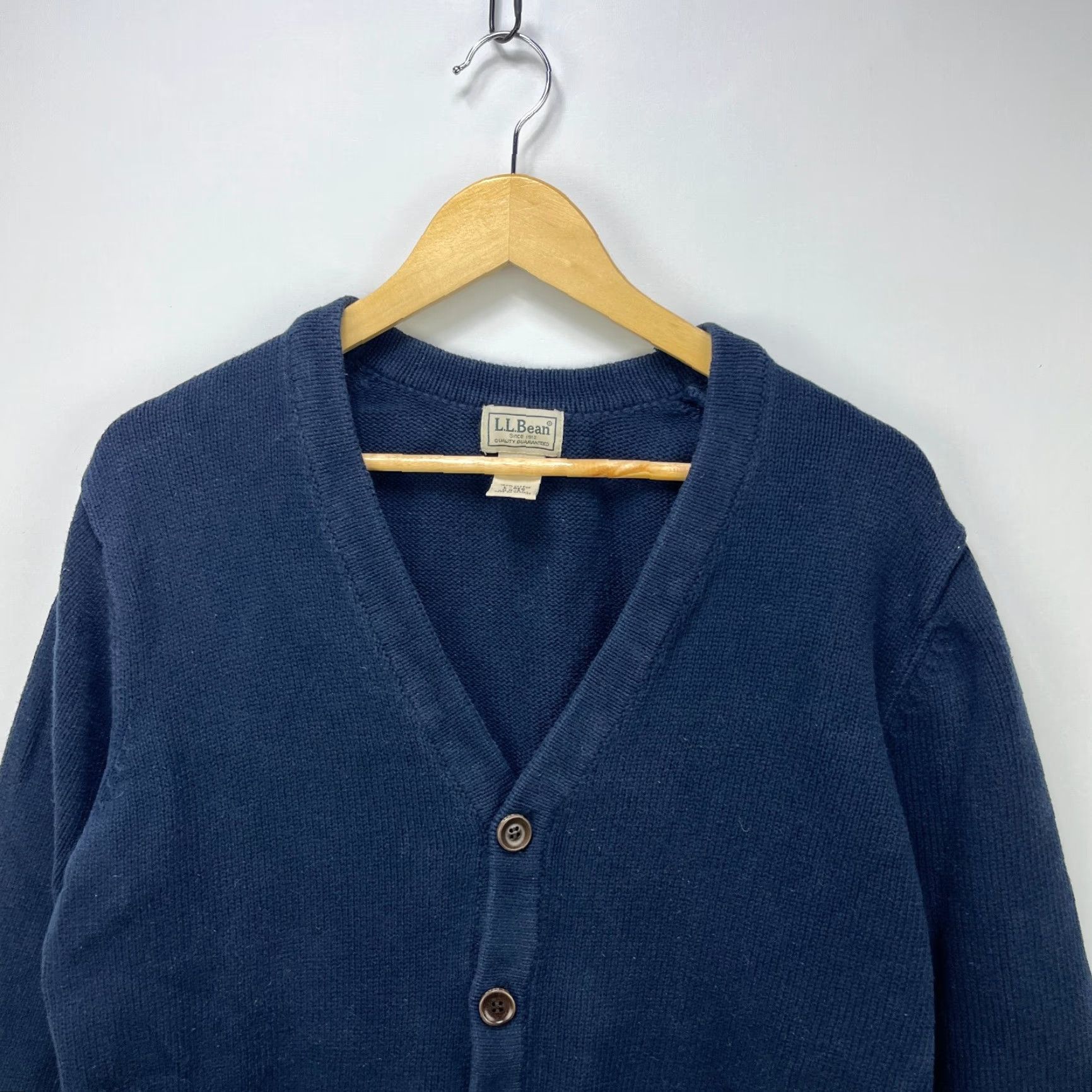 Vintage VINTAGE L.L. Bean Cardigan Knit Sweater Men’s Large Navy Blue Cotton Knit Cardigan Vintage | L.L. Bean | Cardigan | Men | Large | Navy | Blue Size US L / EU 52-54 / 3 - 2 Thumbnail