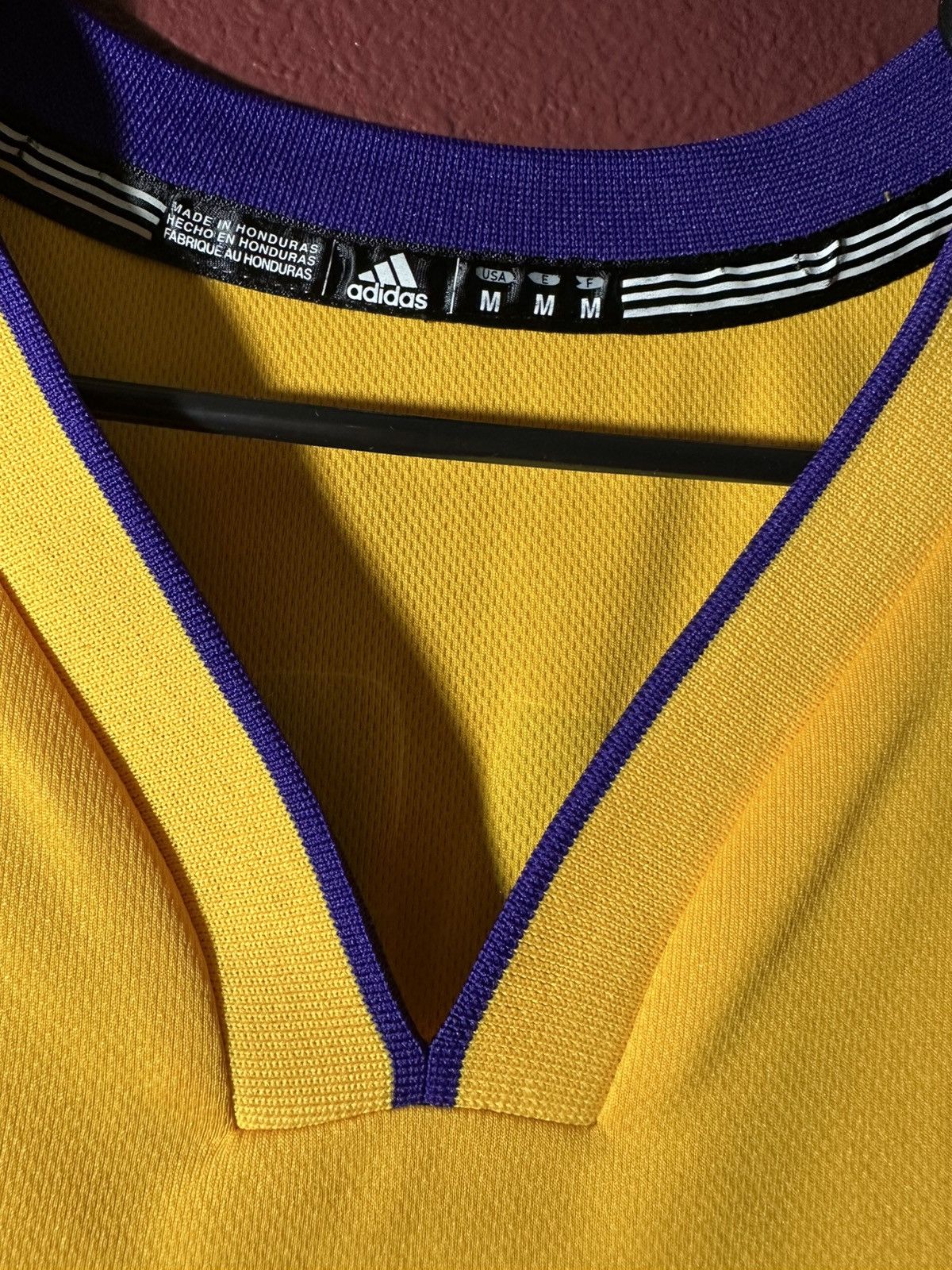 NBA Adidas Lakers Pau Gasol jersey Size US M / EU 48-50 / 2 - 3 Thumbnail