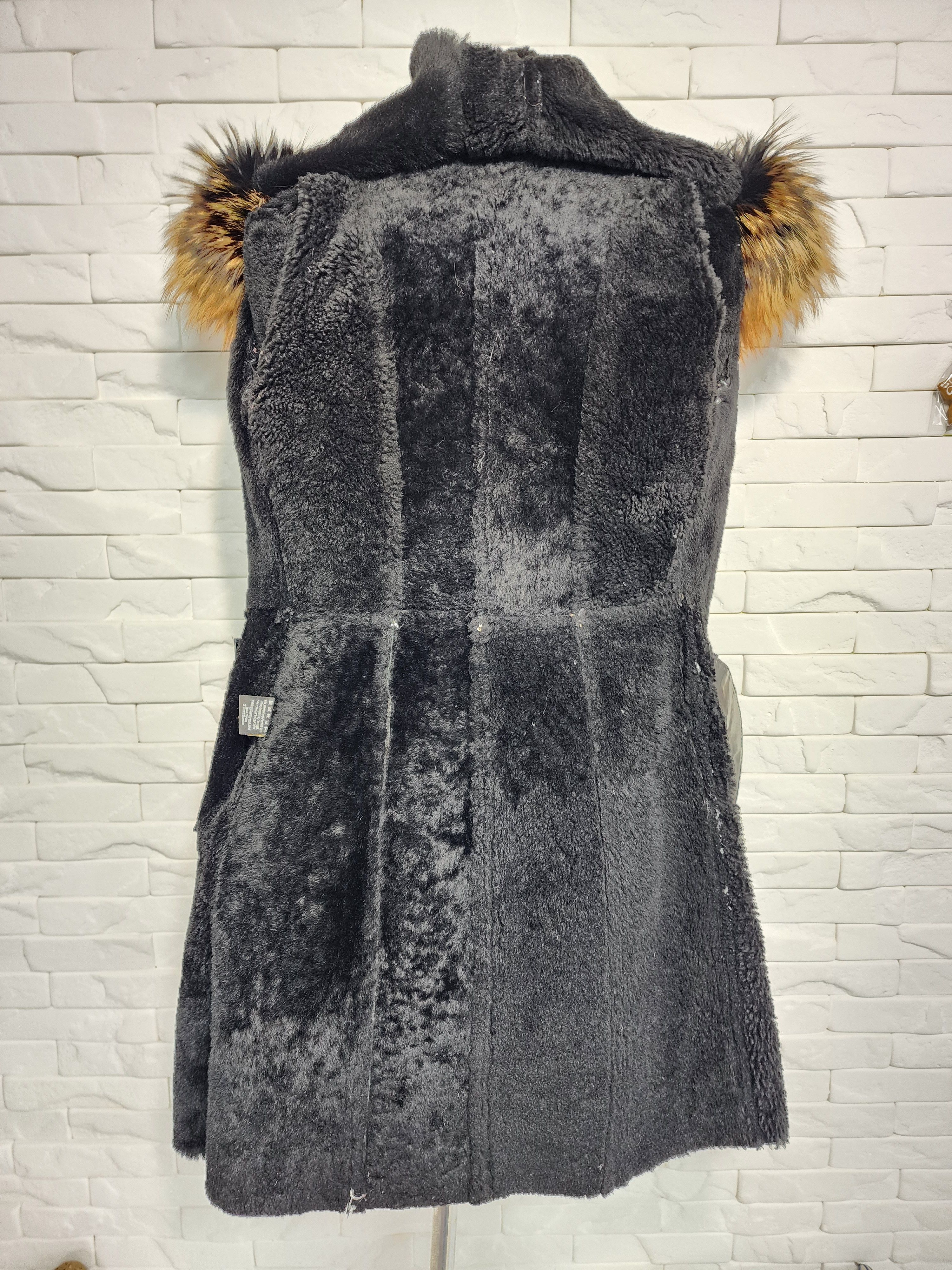 Furla Black Sheepskin Coat: Women's Genuine Fur Hooded Jacket Size M / US 6-8 / IT 42-44 - 7 Thumbnail