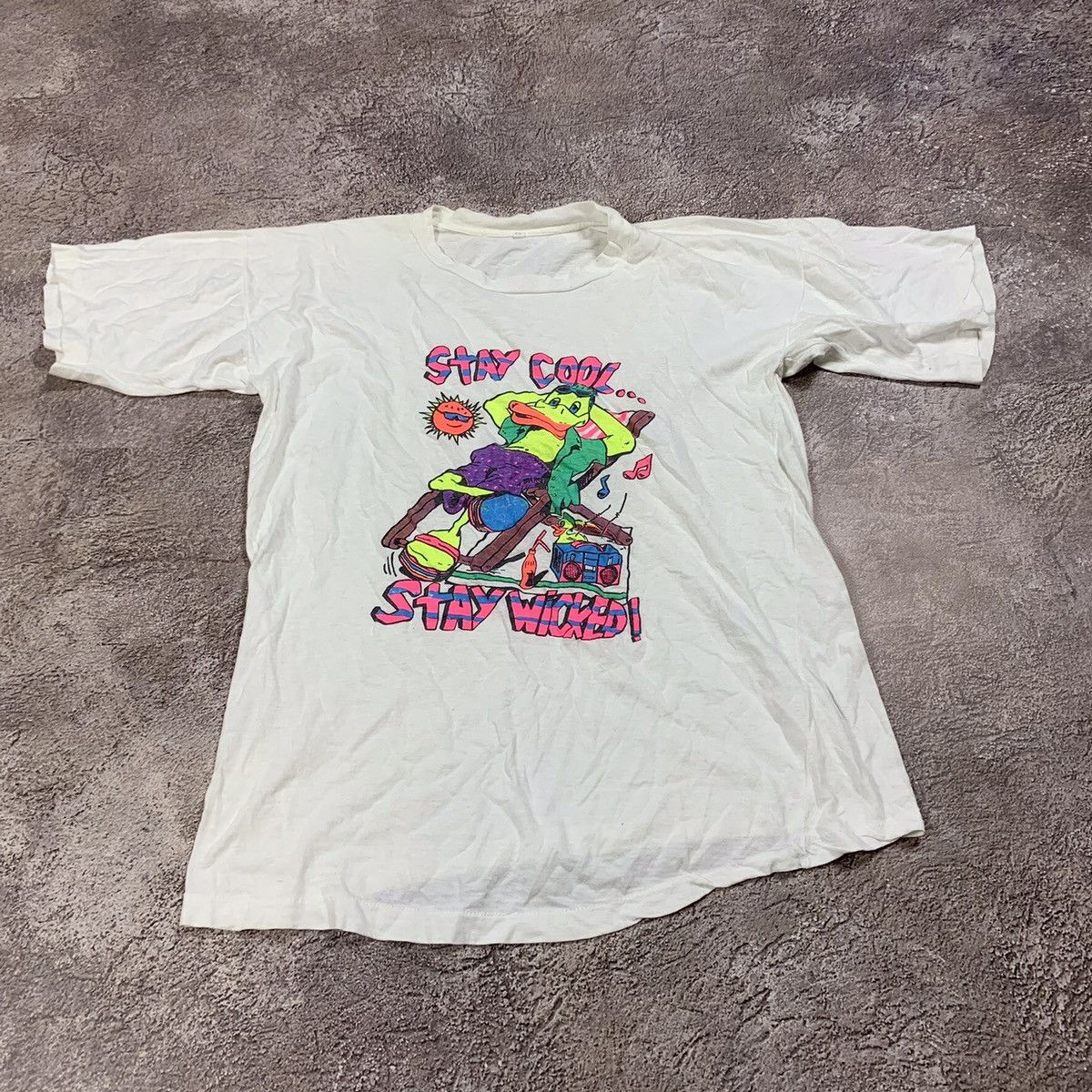 Vintage Vintage 90s Graphic Tee Rave Skate Humor Print Streetwear XL Size US XL / EU 56 / 4 - 2 Thumbnail