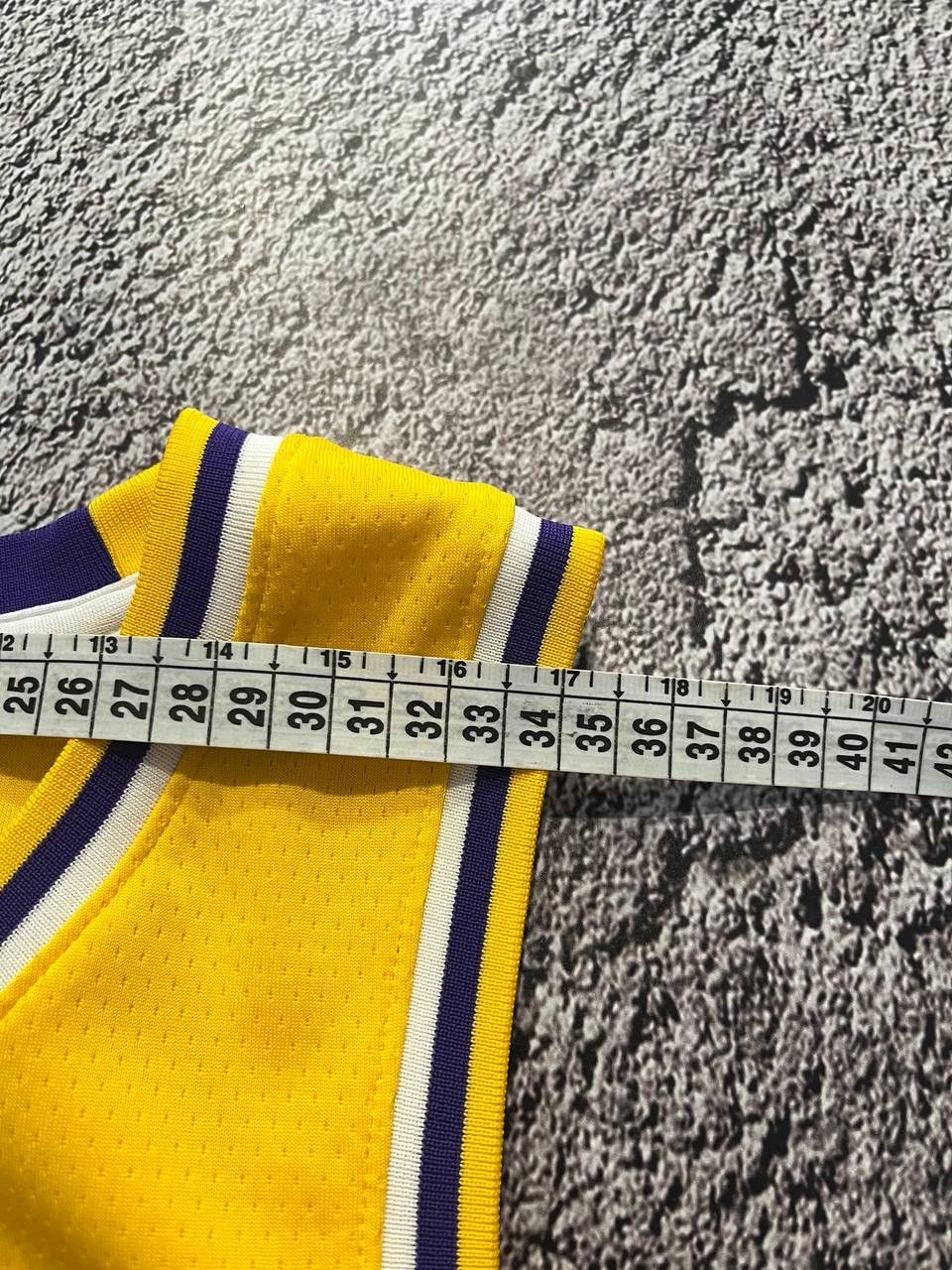 NBA × Nike × Vintage Nike Lebron James La Lakers Swingman Home Jersey Size 48 Size US M / EU 48-50 / 2 - 14 Thumbnail