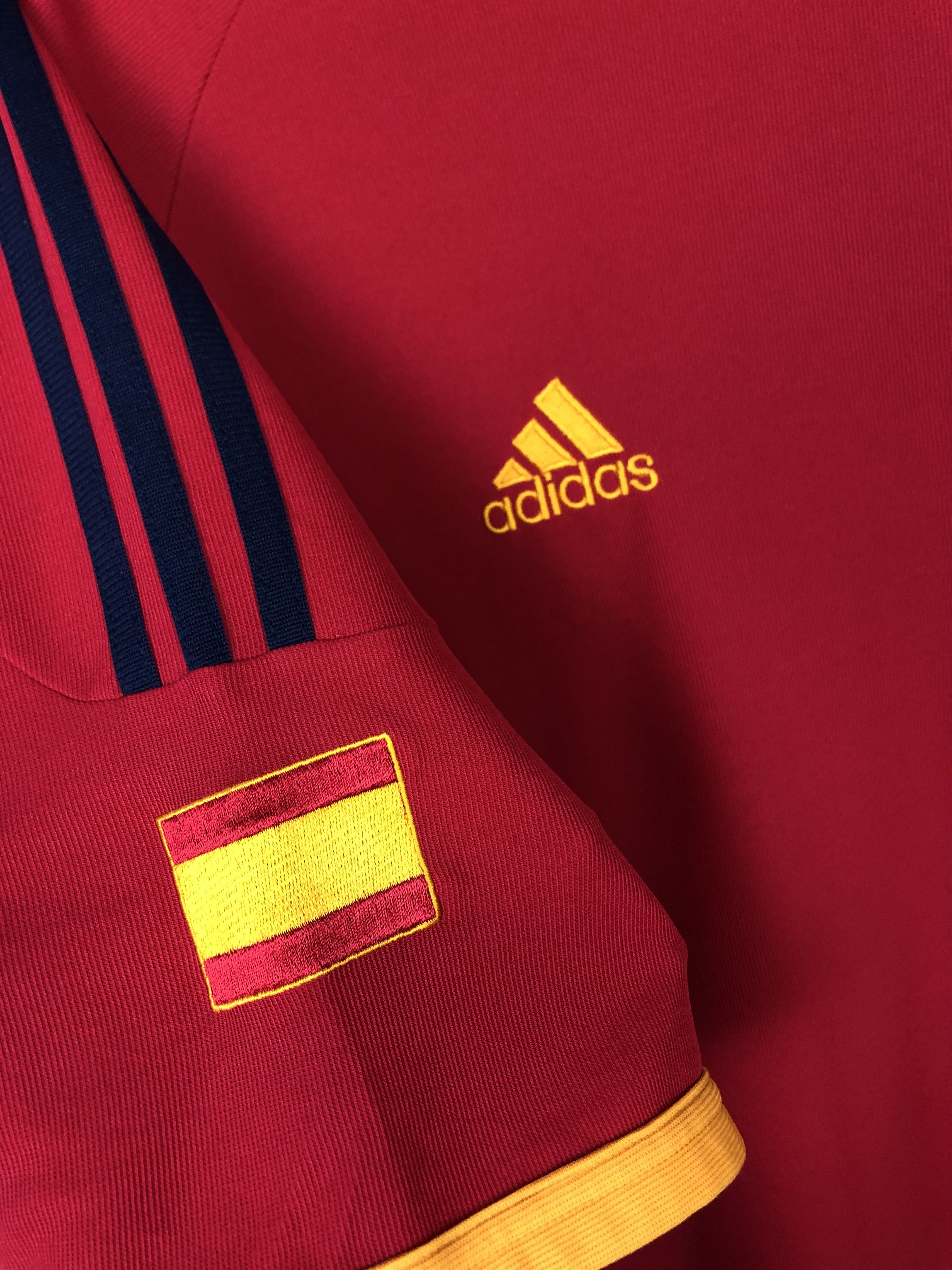 Adidas Spain football shirt 2002 Soccer Adidas Jersey Tee Hype Size US XL / EU 56 / 4 - 4 Thumbnail