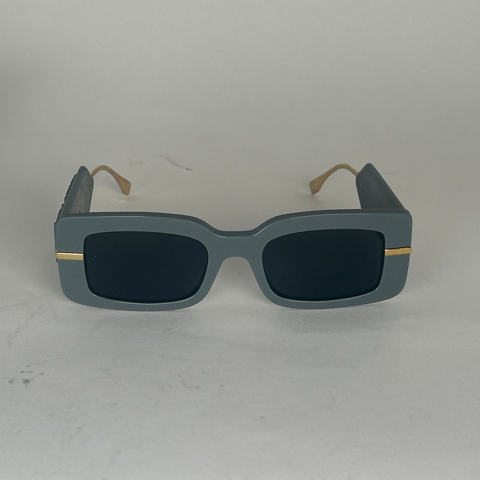 Fendi Fendi Gray Squared Logo Sunglasses Size ONE SIZE - 5 Thumbnail