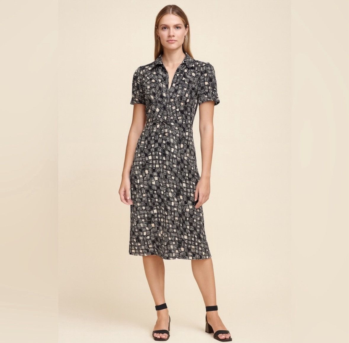 Diane von Furstenberg DVF printed silk empire line dress | Grailed