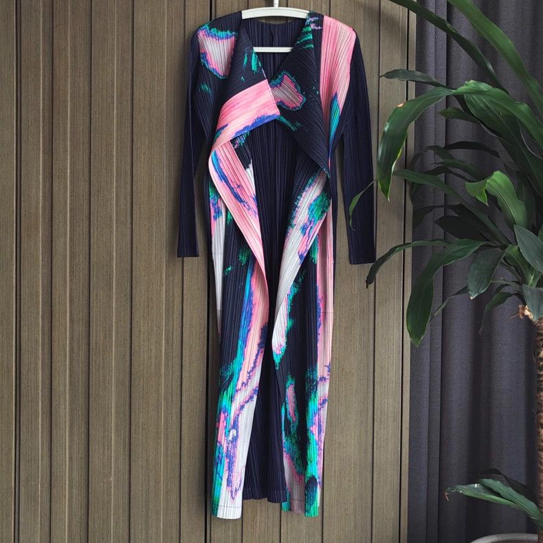 Issey Miyake Issey Miyake Pleats Please Pleated Cardigan - dmc Size US M / EU 48-50 / 2 - 1 Thumbnail