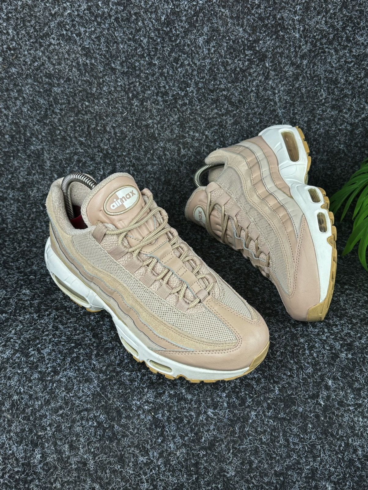 Nike Nike Air Max 95 size 40 Y2K Drill style Size US 7 / EU 40 - 11 Thumbnail