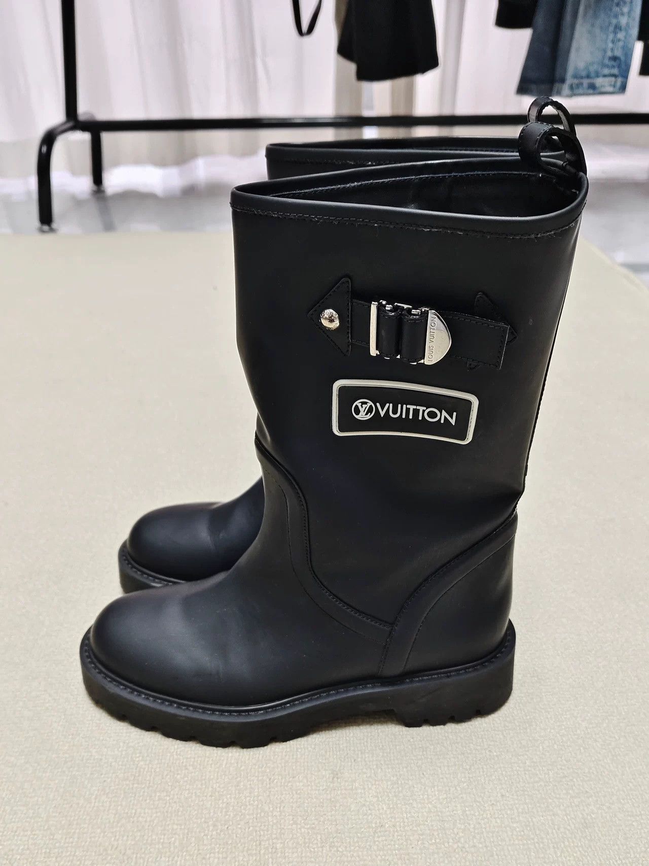 Louis Vuitton Louis Vuitton Black Suede Ankle Boots Size US 7 / IT 37 - 1 Thumbnail