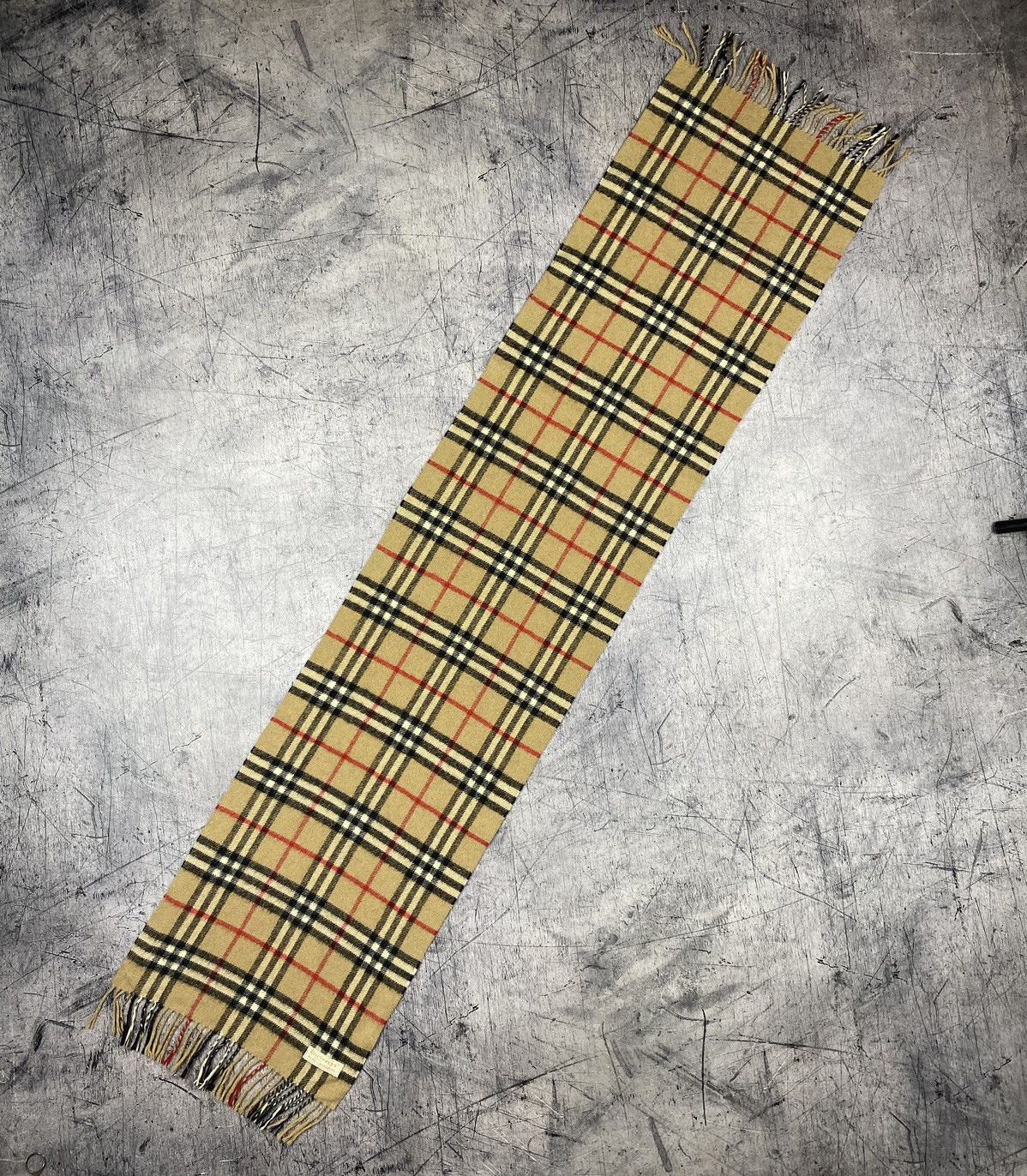 Burberry × Designer × Vintage Vintage 90’s Burberry’s Nova Check Pure Cashmere Scarf Size ONE SIZE - 6 Thumbnail