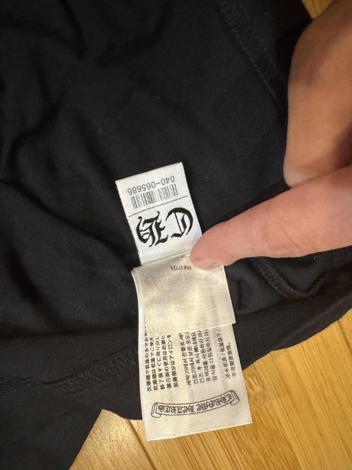 Chrome Hearts Chrome Hearts Short Sleeve Pock Crew Tee Shirt - Size XS Size US XS / EU 42 / 0 - 11 Thumbnail