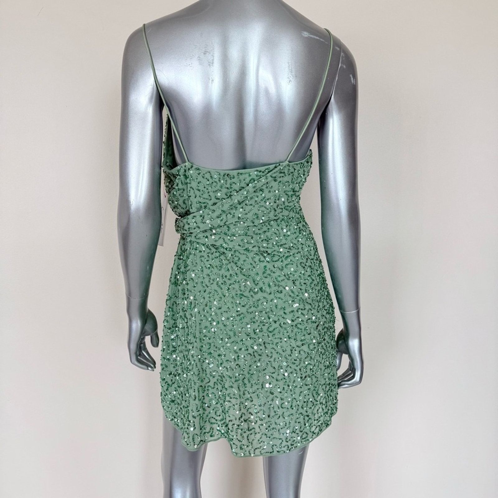 Alice + Olivia NWT!!! Alice + Olivia women dress size 6 Retail 550$ Size M / US 6-8 / IT 42-44 - 5 Thumbnail