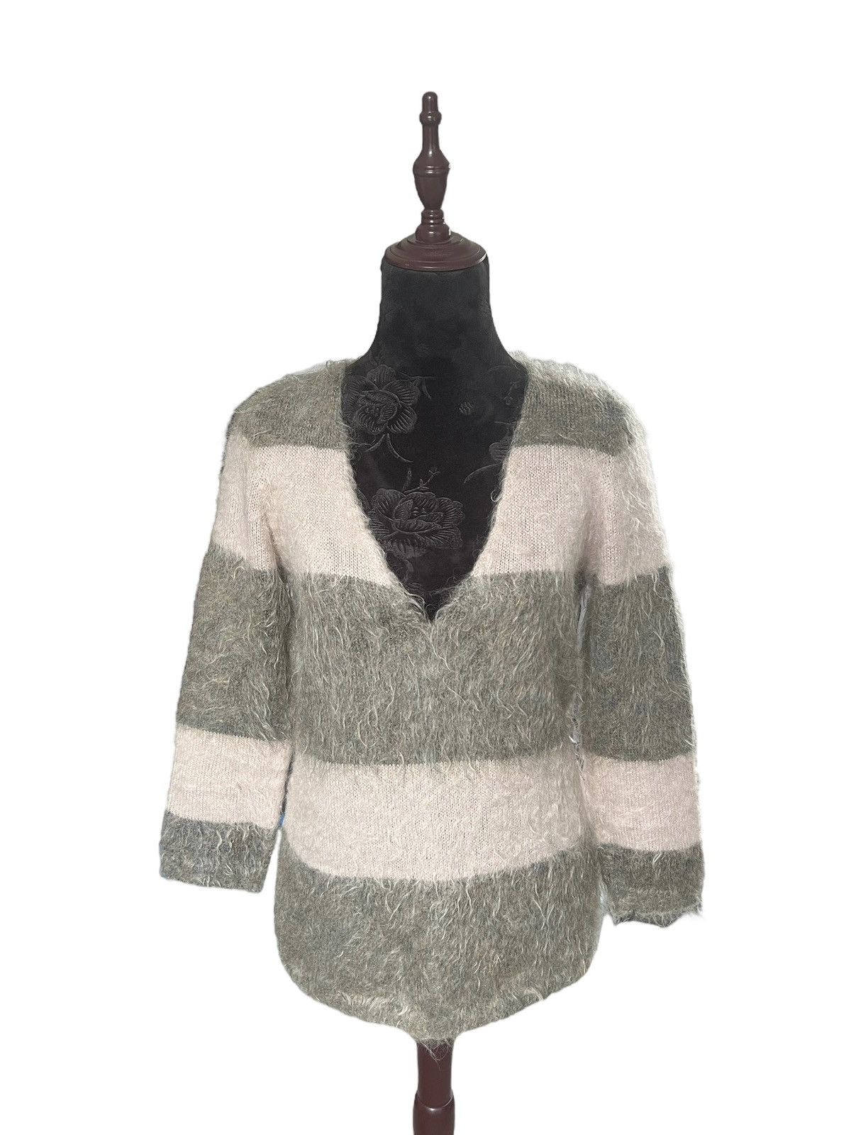 Designer × Roberto Collina Roberto Collina Superkid Mohair V-Neck Sweater Size S / US 4 / IT 40 - 1 Thumbnail