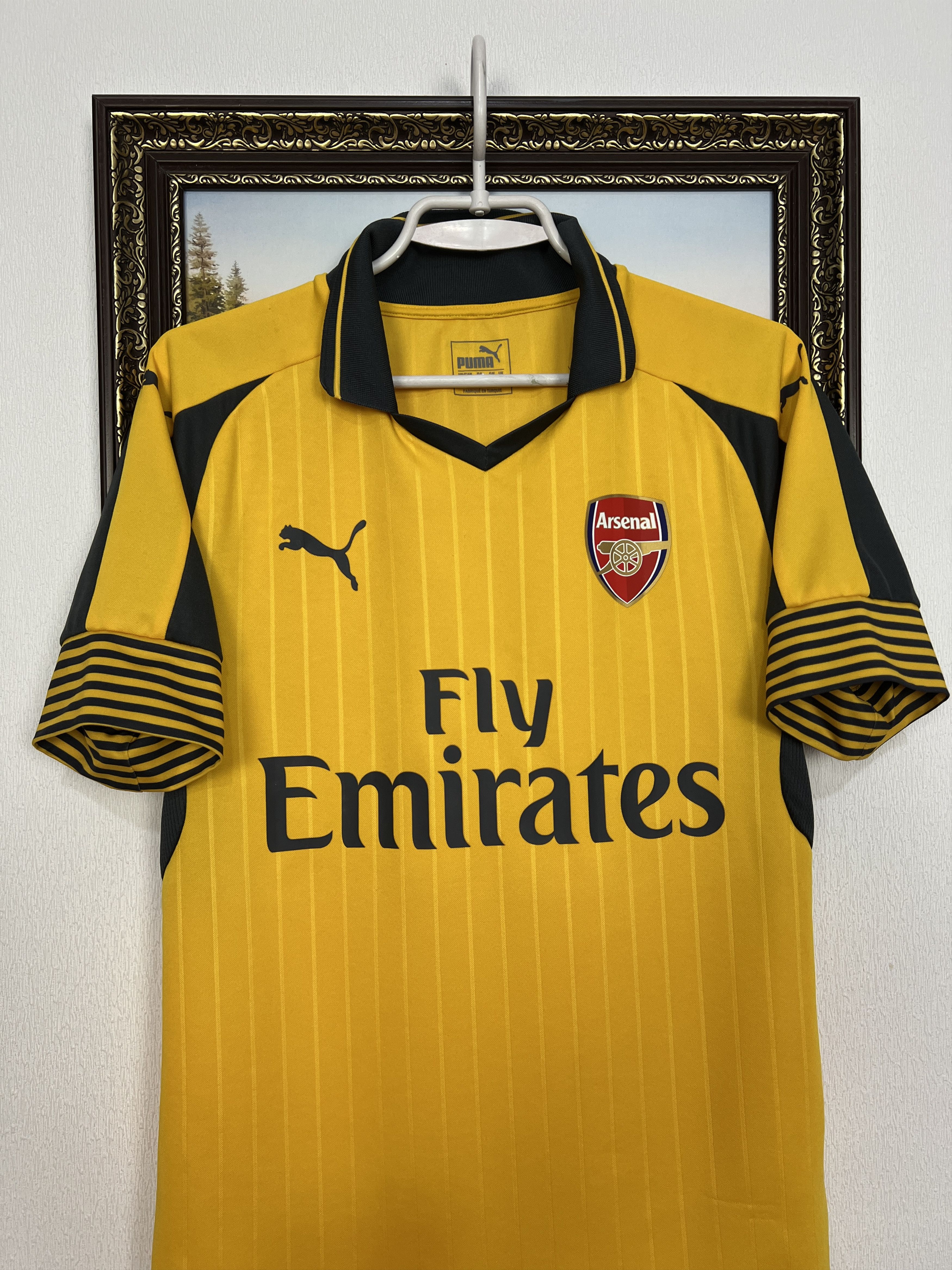 Puma Arsenal Away football shirt Soccer Jersey Trikot Gunners Size US S / EU 44-46 / 1 - 2 Thumbnail