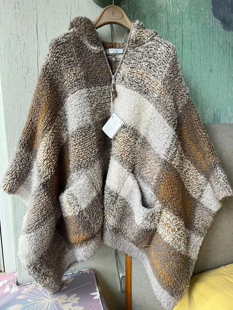 Brunello Cucinelli Brunello Cucinelli Cashmere Hooded Cape. Size US M / EU 48-50 / 2 - 1 Thumbnail