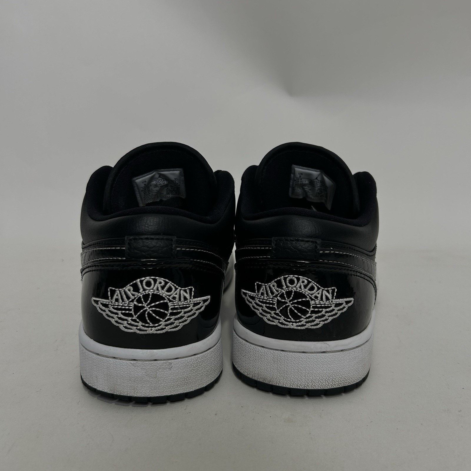 Jordan Brand Nike Air Jordan 1 Low Retro “All Star/Carbon” DD1650-001 Size US 9 / EU 42 - 5 Thumbnail