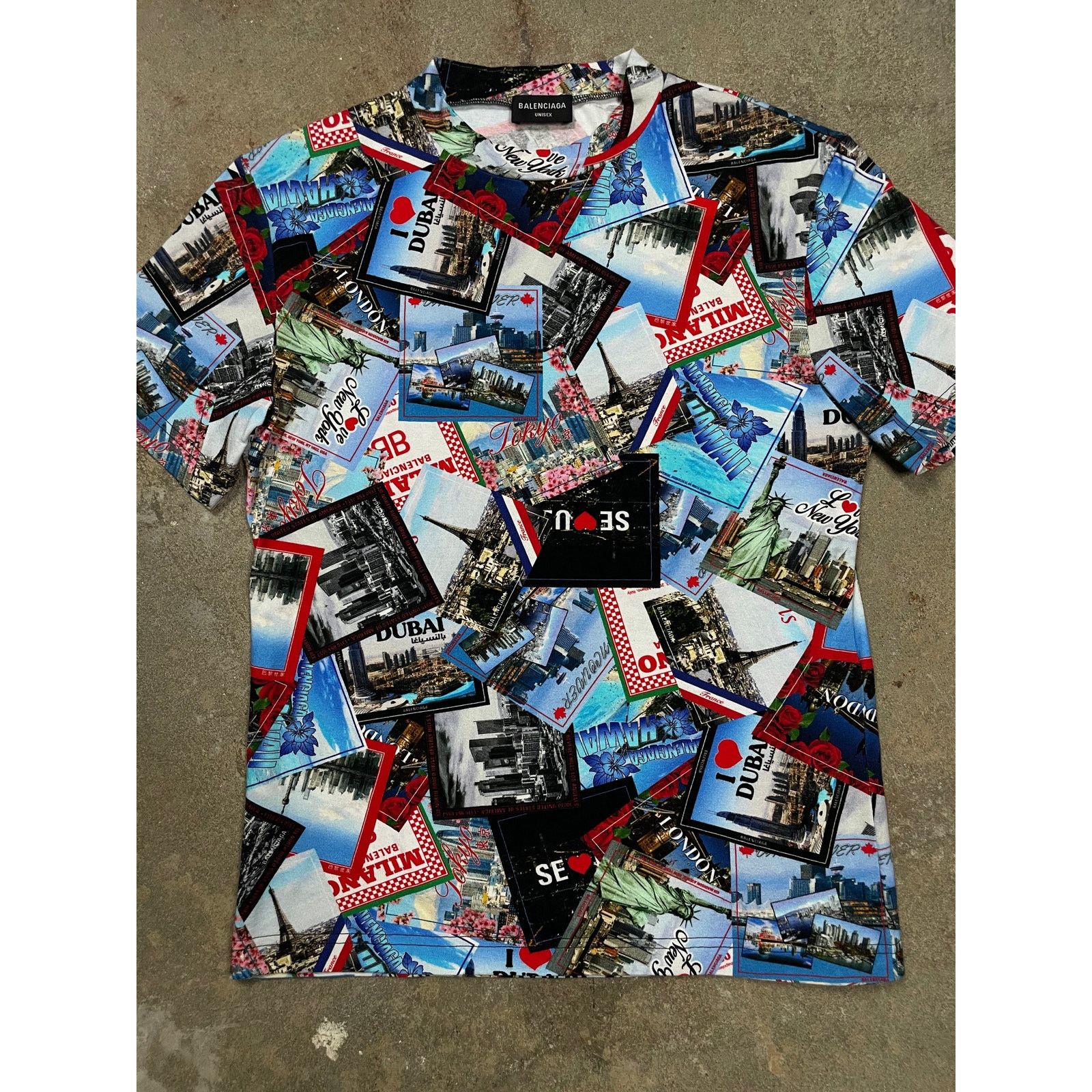 Balenciaga Balenciaga Tee Postcards New XL Size US XL / EU 56 / 4 - 1 Thumbnail