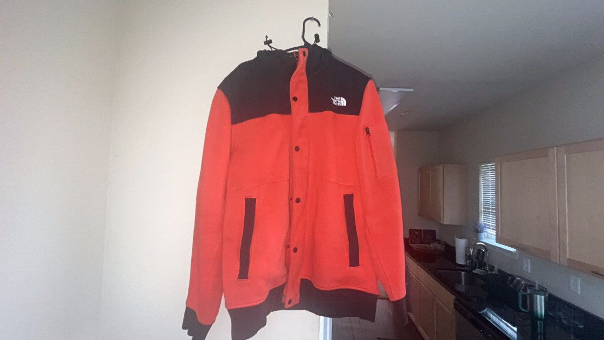 The North Face NORTH FACE FLEECE WINTER JACKET BUILT IN MASK/FACE COVER Size US L / EU 52-54 / 3 - 2 Thumbnail