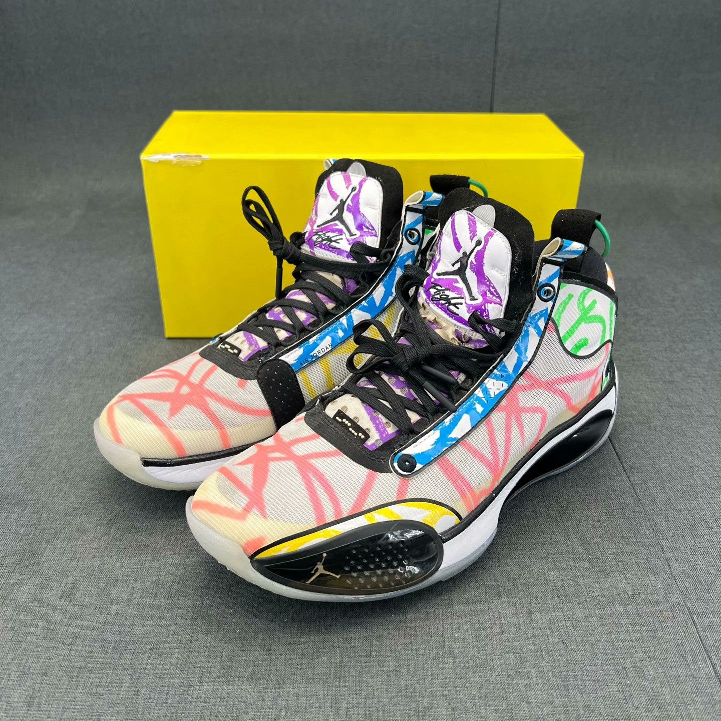 Nike Nike AJ34 Lowtop Sneakers 34 Men Size US 5 / EU 37 - 1 Thumbnail