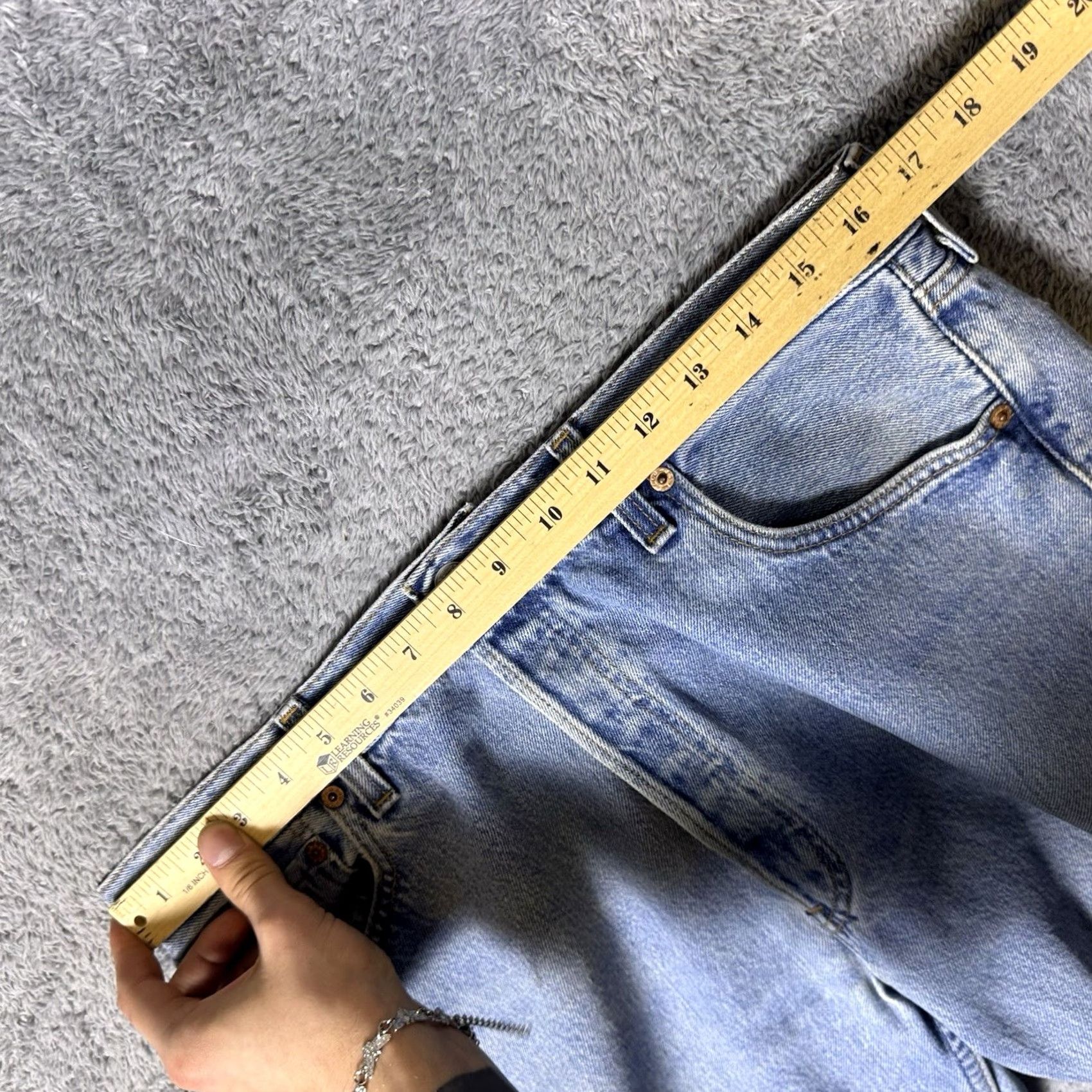 Levi's VINTAGE Levi's 501XX Jeans Men 33x31 USA Made Button Fly 1996 Trashed Jeans Size US 33 - 6 Thumbnail