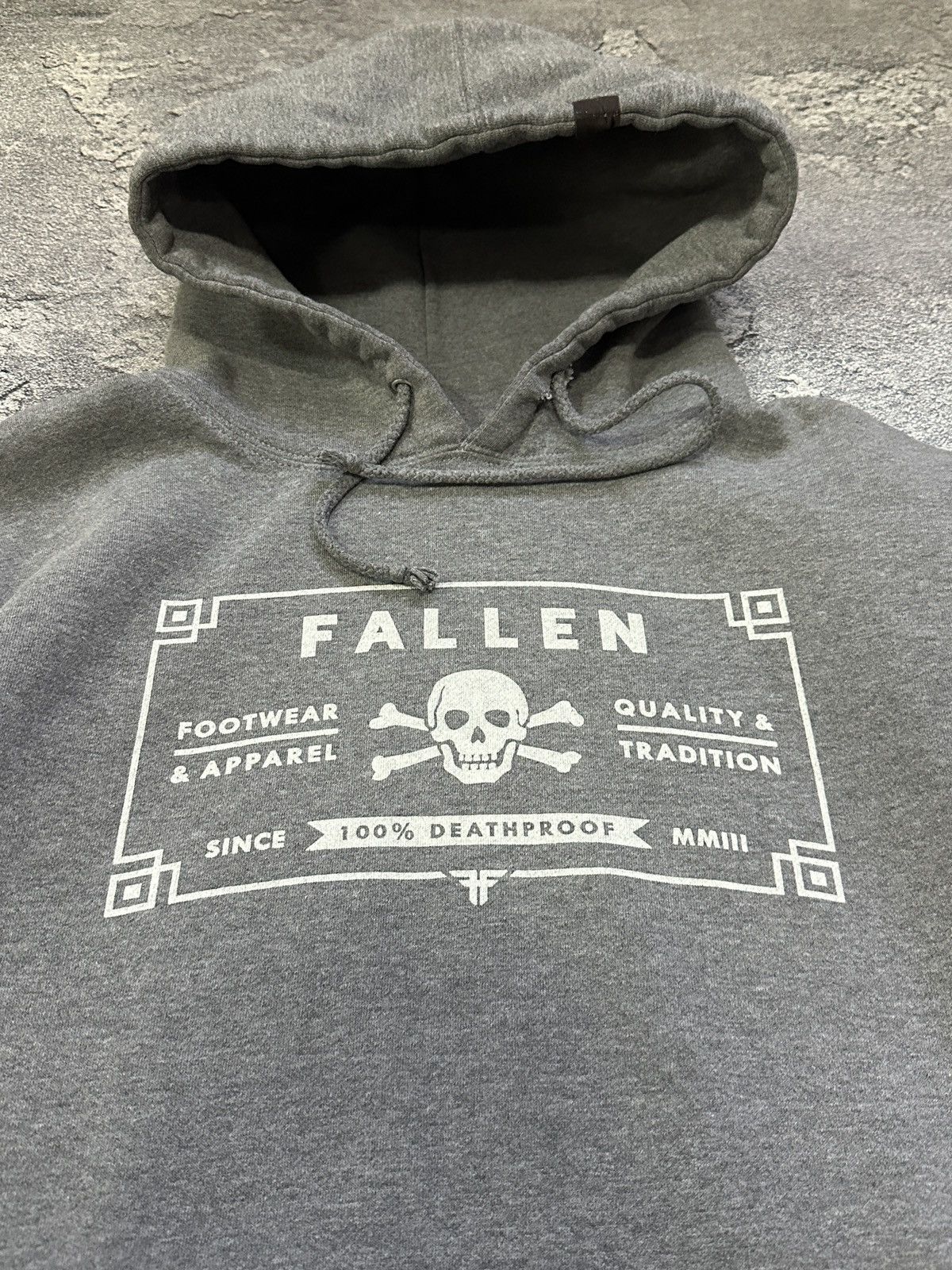 Fallen Vintage Fallen Skateboarding Gray Skull Hoodie Size M Size US M / EU 48-50 / 2 - 3 Thumbnail