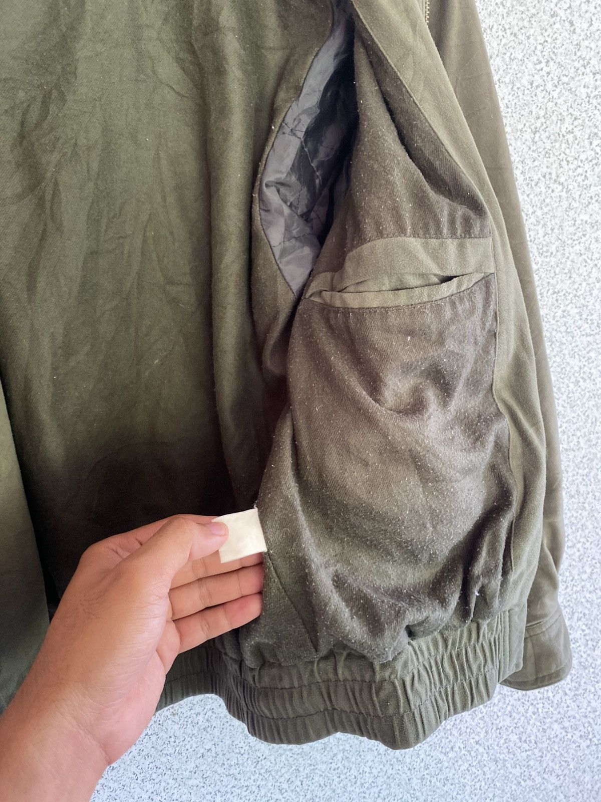 Japanese Brand Vintage Olive Utility Bomber Jacket w/ Leather Trim Size L / US 10 / IT 46 - 10 Thumbnail