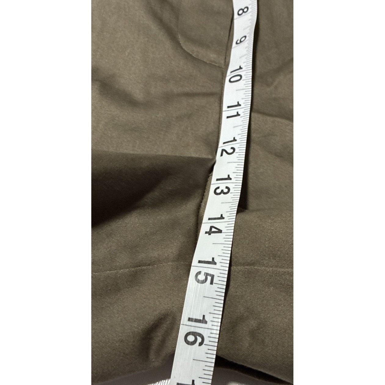 Ted Baker NWT Ted Baker RONNIIE Olive D-Ring Detail High-Waisted Short Size 27" / US 4 / IT 40 - 6 Thumbnail