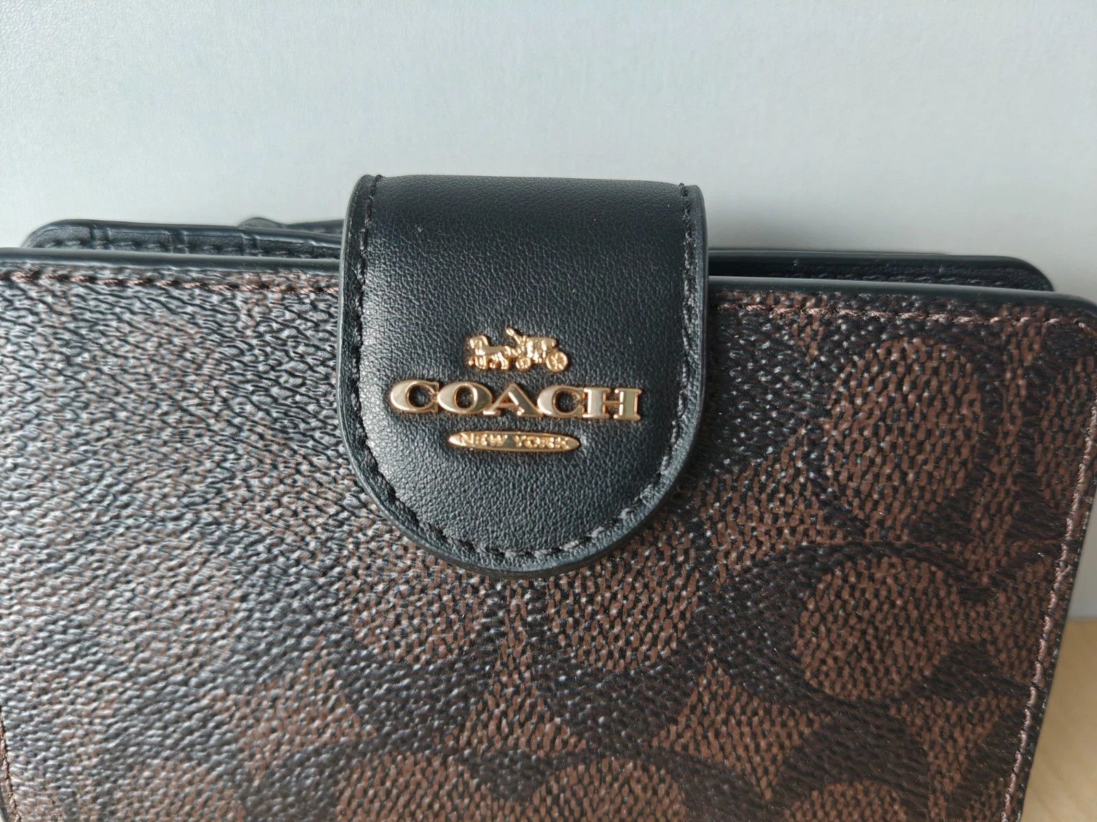 Coach Coach Medium Corner Zip Wallet In Signature T/1005 Size ONE SIZE - 2 Thumbnail
