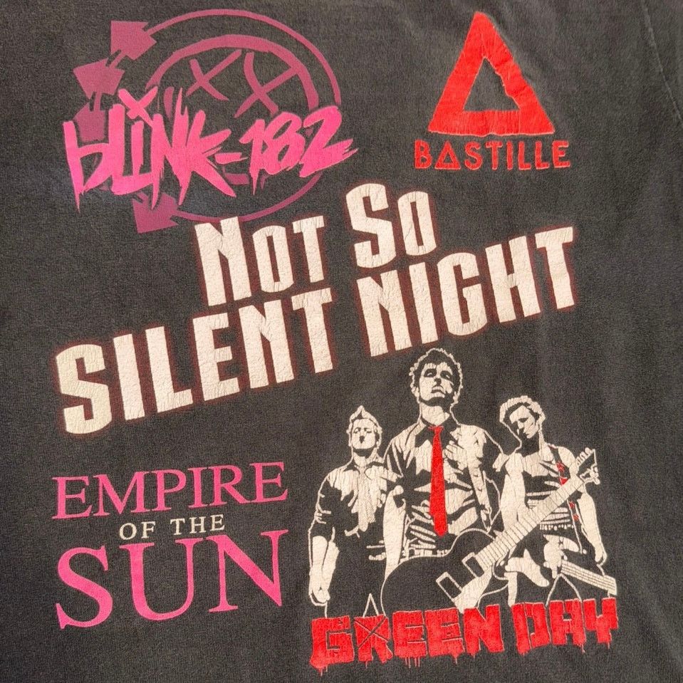 Alstyle Live 105 Not So Silent Night 2016 Tee Blink 182 Green Day Size M / US 6-8 / IT 42-44 - 2 Thumbnail