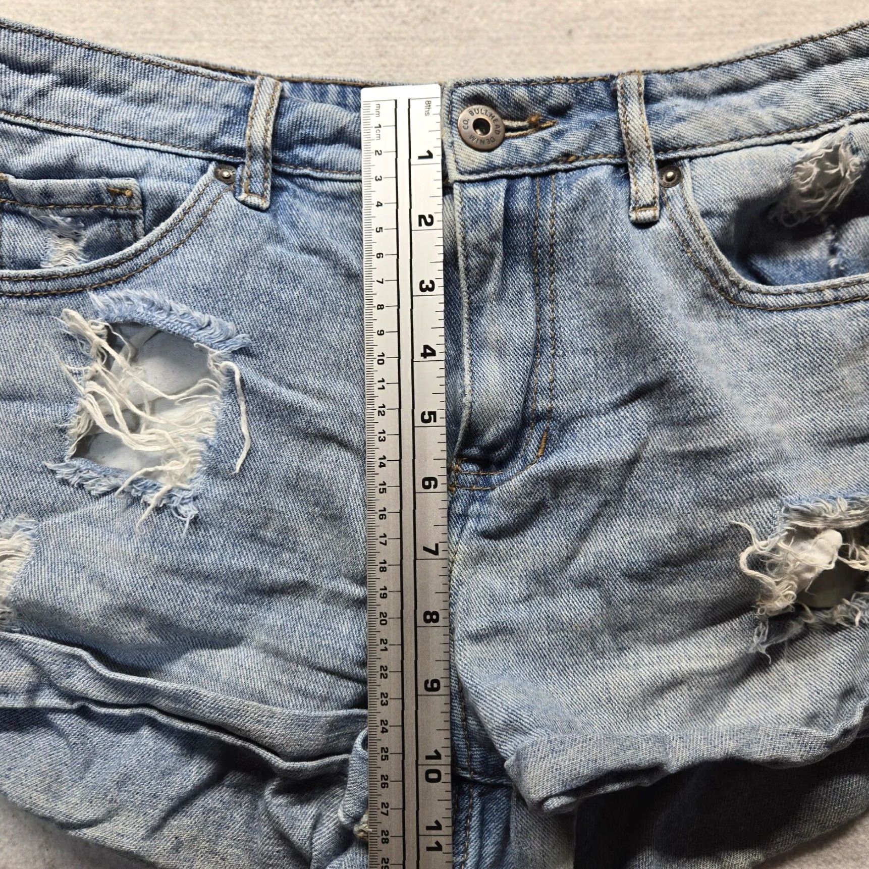 Vintage Bullhead Shorts Light Blue Distressed High Rise Cut Off Festival Women's Size 9 Size 30" / US 8 / IT 44 - 7 Thumbnail