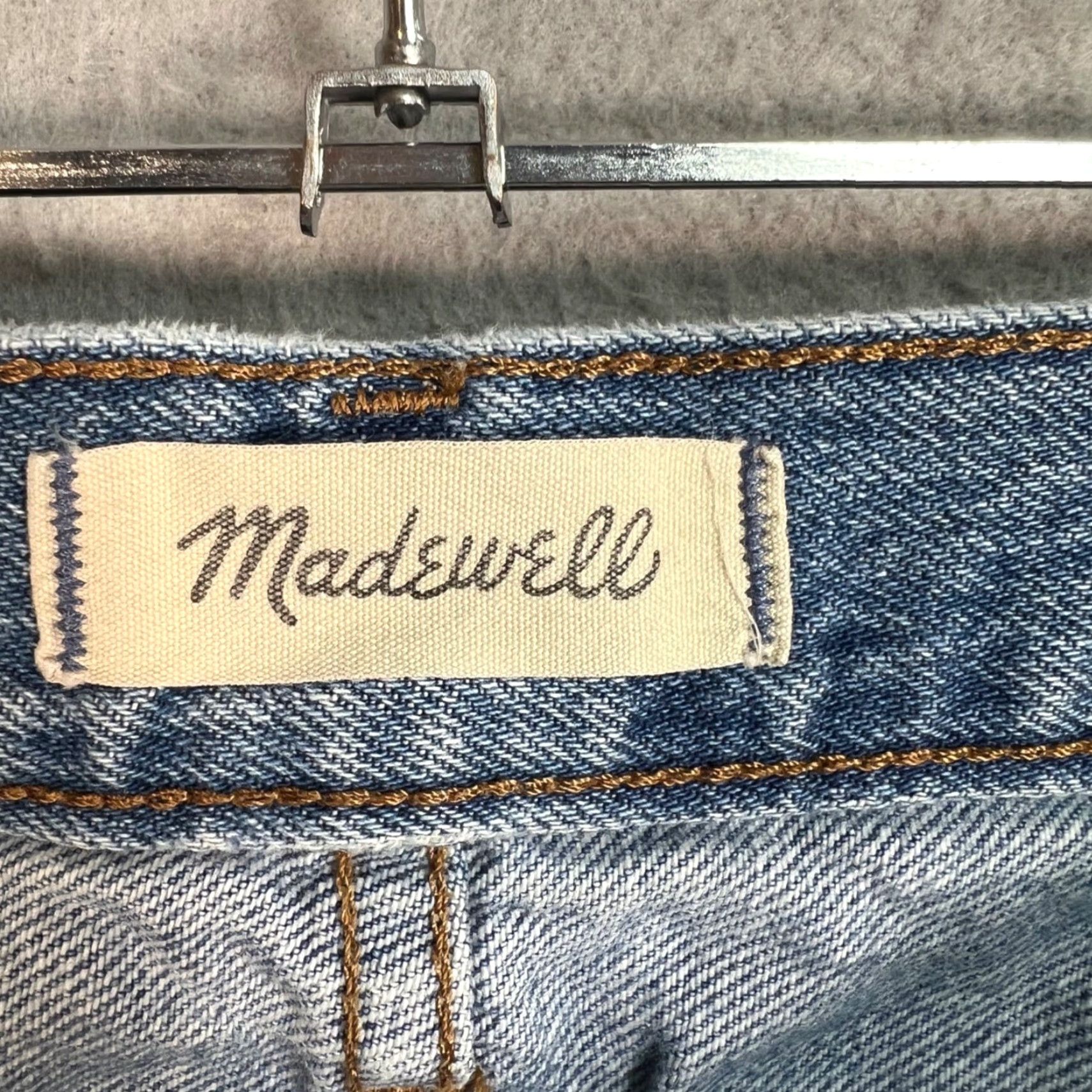 Madewell Madewell The Slouchy Boyjean Jeans Womens 25P Light Wash Denim Blue 5-Pocket Design Boyfriend Jeans 27 in Inseam Spring Summer Fall Winter Womens Size 42" / US 20 - 3 Thumbnail