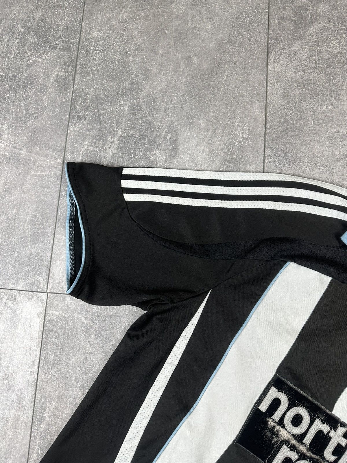 Adidas Adidas New Castle 2007/08 Home Soccer Jersey Size US L / EU 52-54 / 3 - 10 Thumbnail