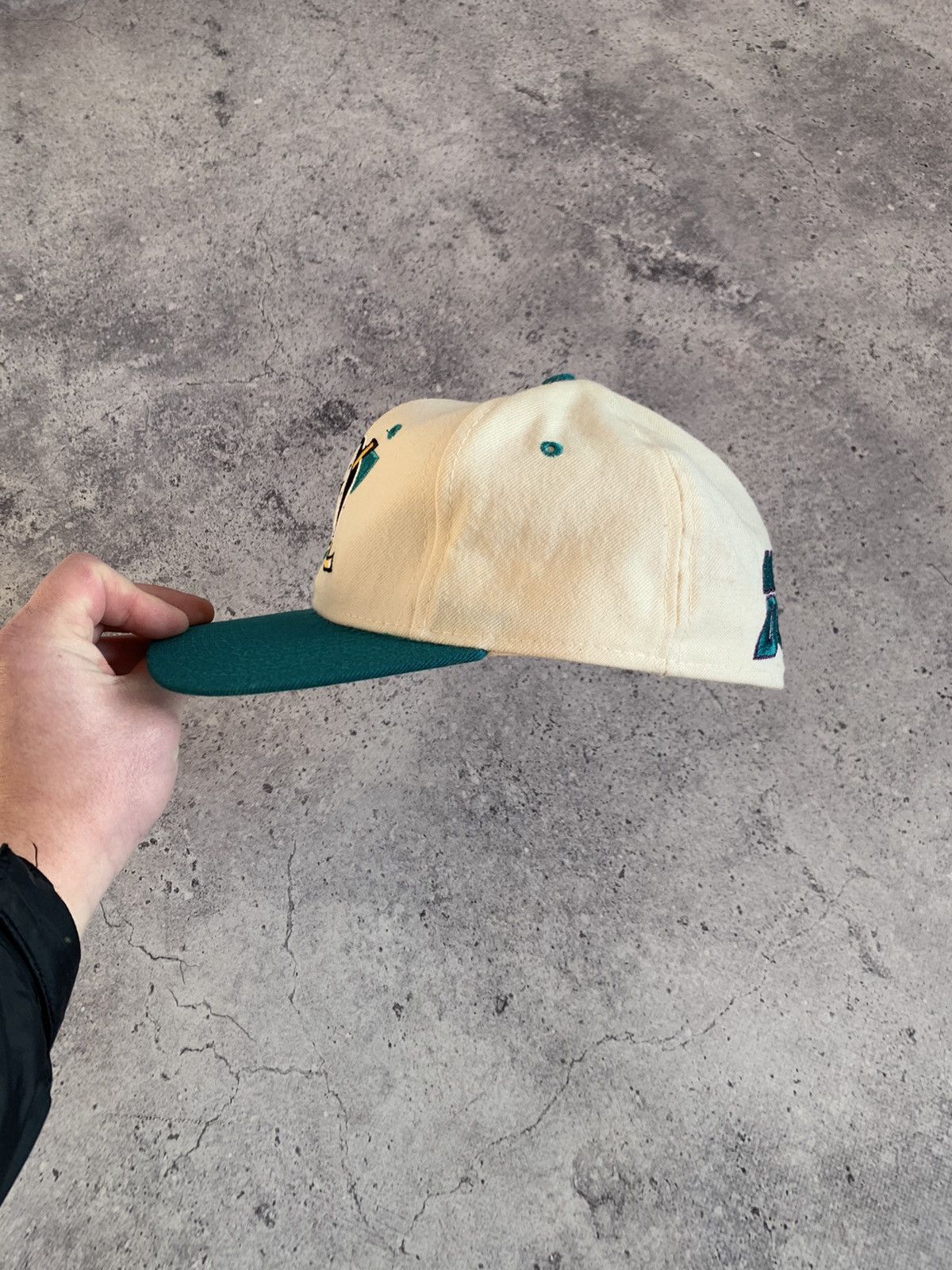 NHL VTG 90’s Mighty Ducks NHL Sports Specialties 7 1/8 Wool Cap Size ONE SIZE - 4 Thumbnail