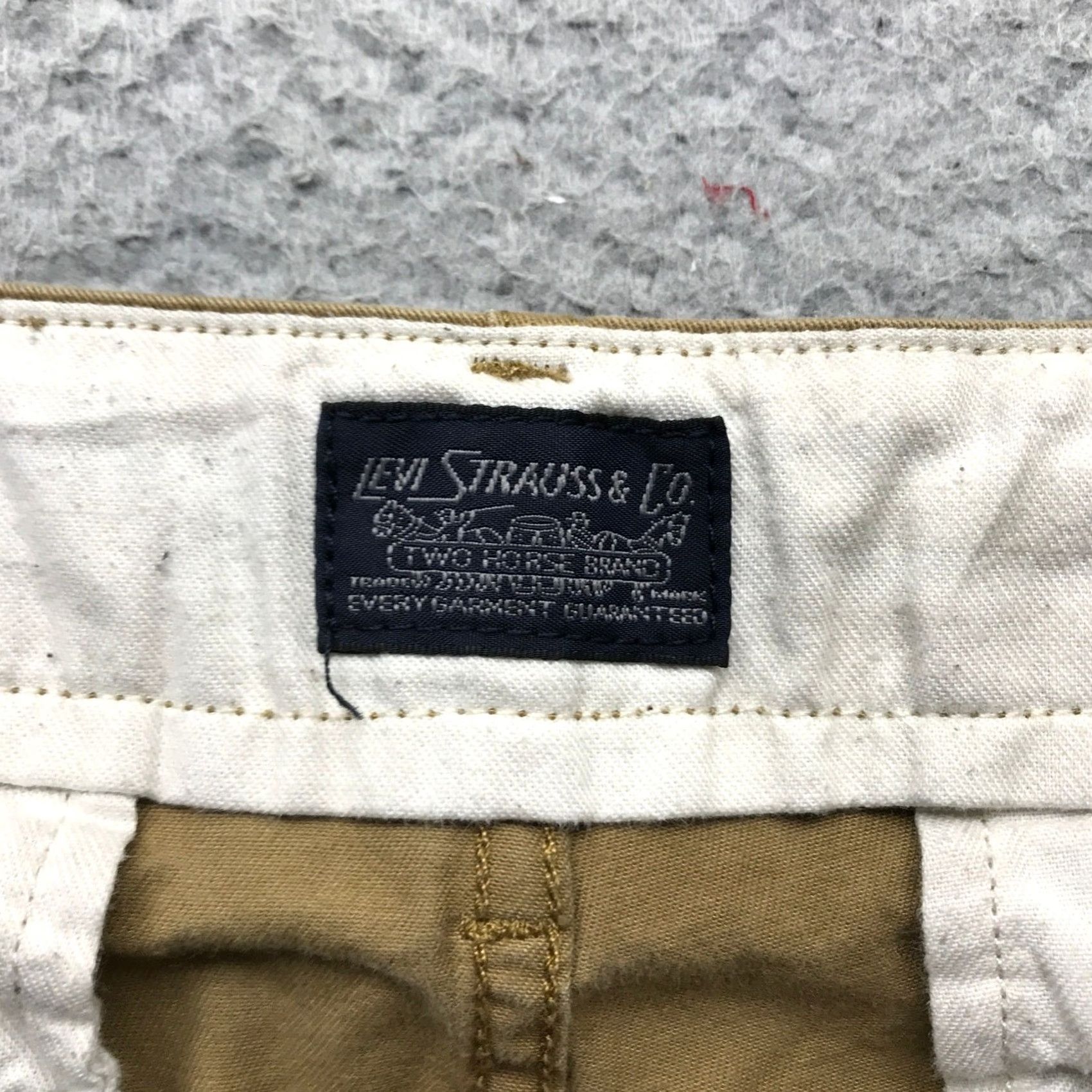Vintage Levis Strauss Khaki Pants Mens 32x34 Straight Fill Stretch Beige Casual Twill Khakis Pants Mens Regular Brown 32 34 Straight Pocket Zipper Button Size US 32 / EU 48 - 3 Thumbnail