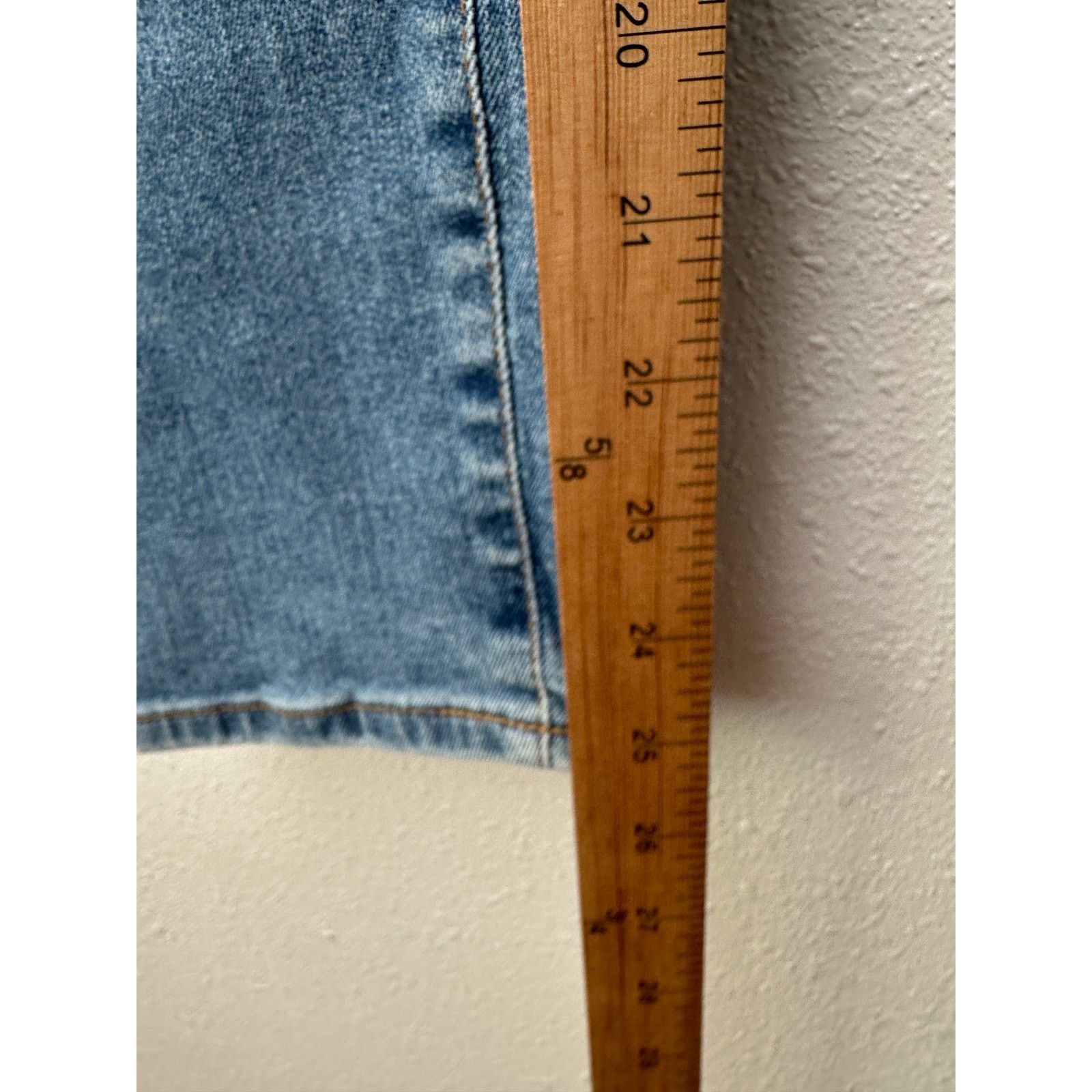 AG Adriano Goldschmied Adriano Goldschmied The Prima Crop Jeans 31 Distressed Size 27" / US 4 / IT 40 - 14 Thumbnail