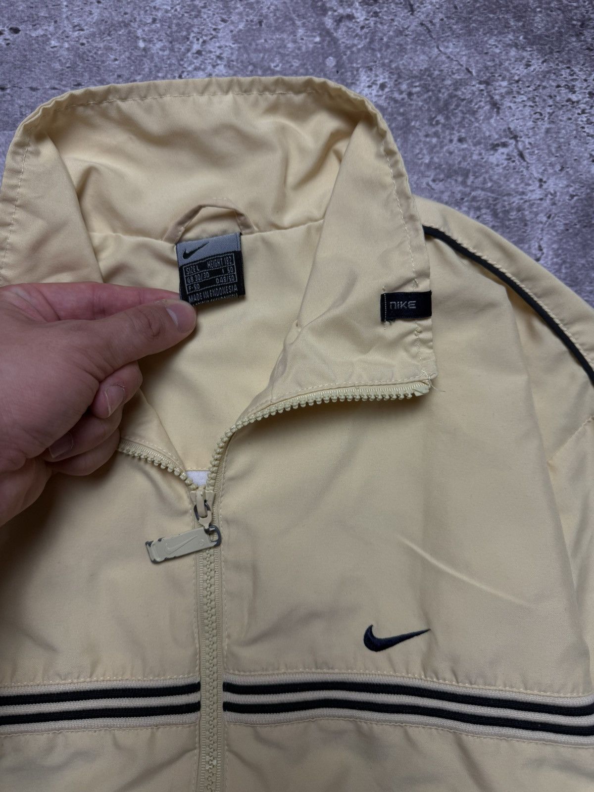 Nike Vintage Nike Nylon Winbreaker jacket 90s y2k Size US M / EU 48-50 / 2 - 3 Thumbnail