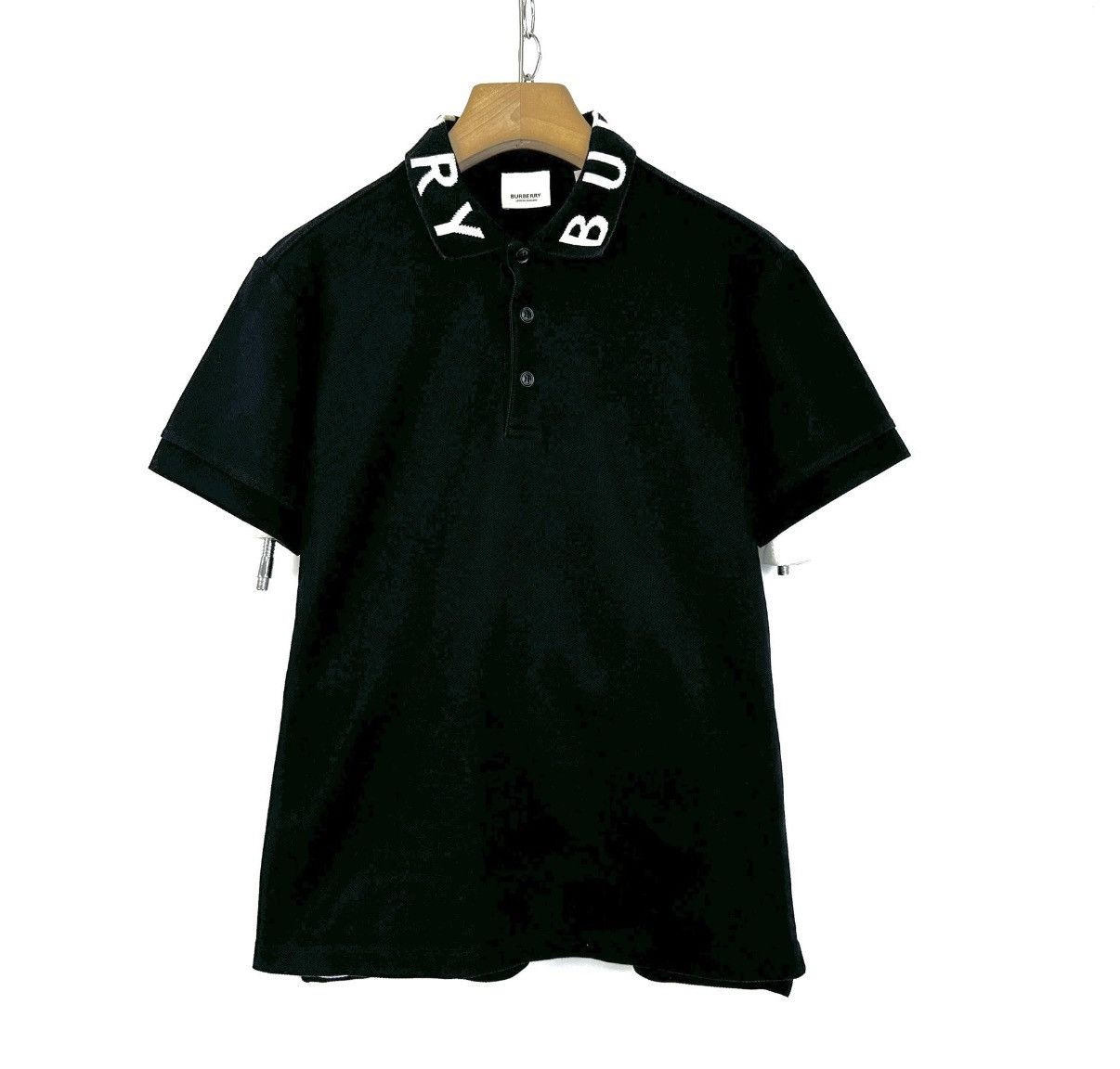 Burberry Burberry / Black Polo Shirt with Neck Logo Print K12 Size US S / EU 44-46 / 1 - 1 Thumbnail