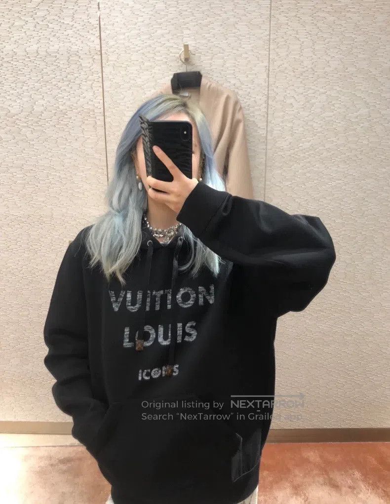 Louis Vuitton Louis Vuitton Black printed logo hooded sweatshirt Size US S / EU 44-46 / 1 - 1 Thumbnail
