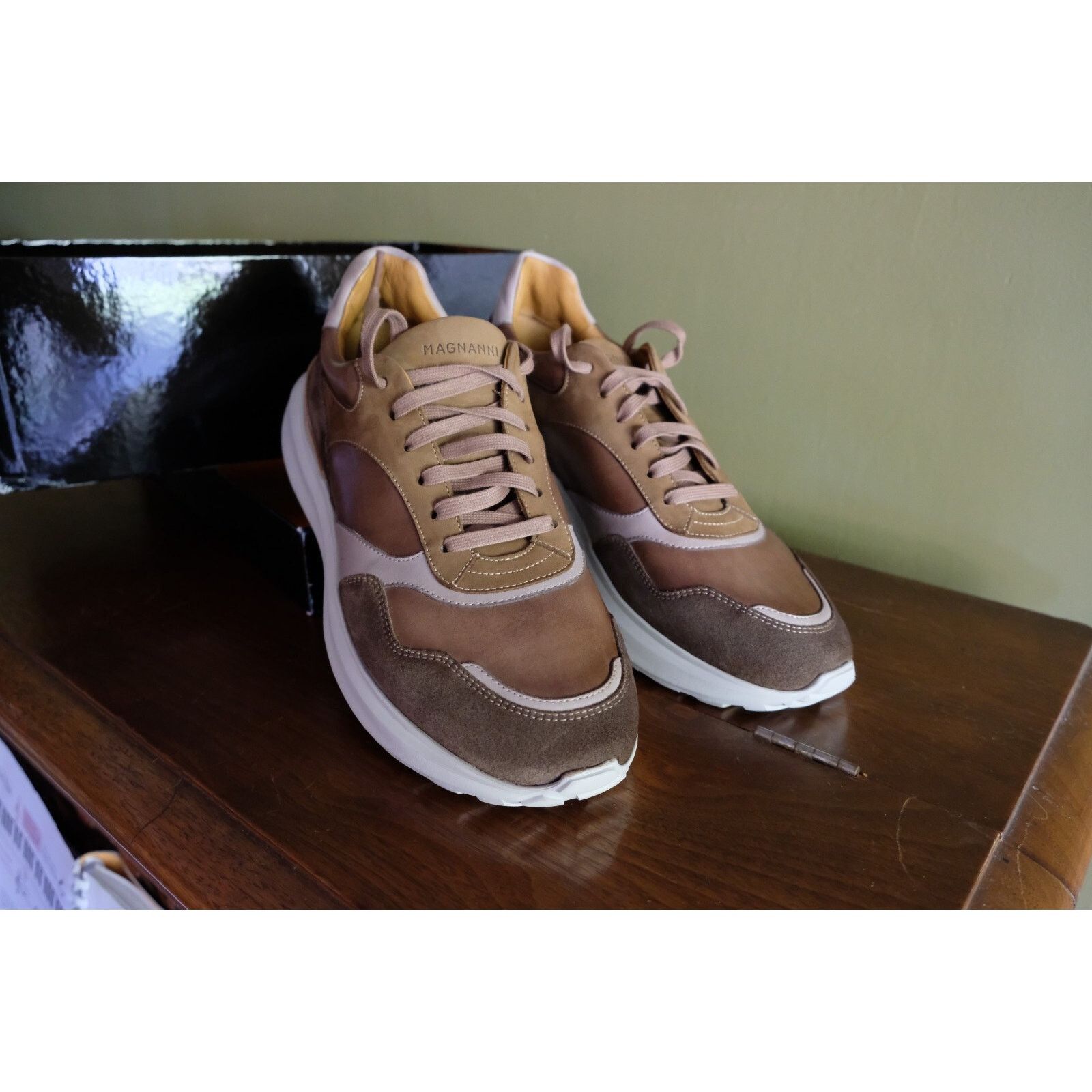 Magnanni STUNNING NIB MAGNANNI ASTRO SNEAKERS 10.5 (US) / 43.5 (EU) Size US 10.5 / EU 43-44 - 5 Thumbnail
